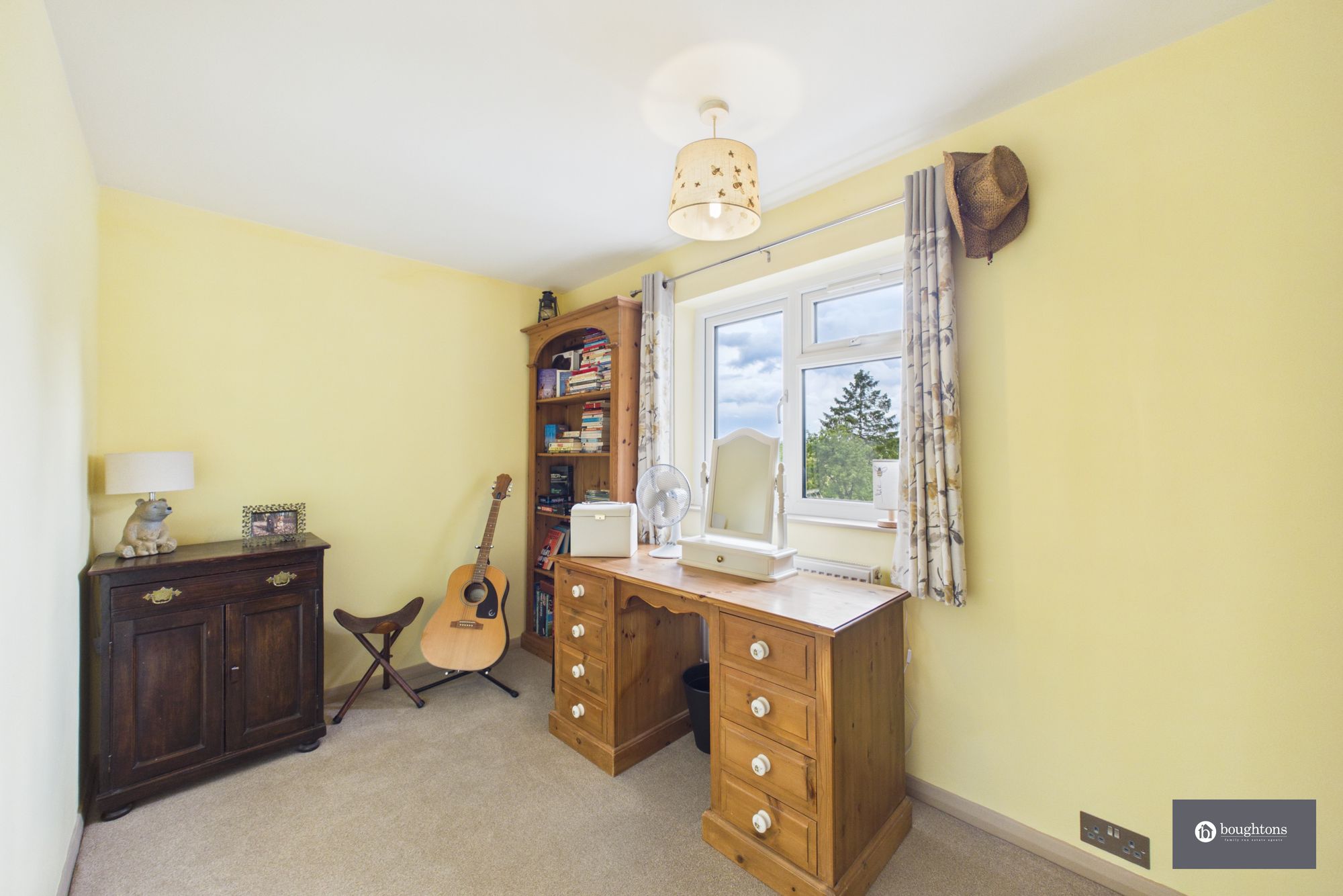 4 bed semi-detached house for sale in Myers Close, Charlton, OX17  - Property Image 17