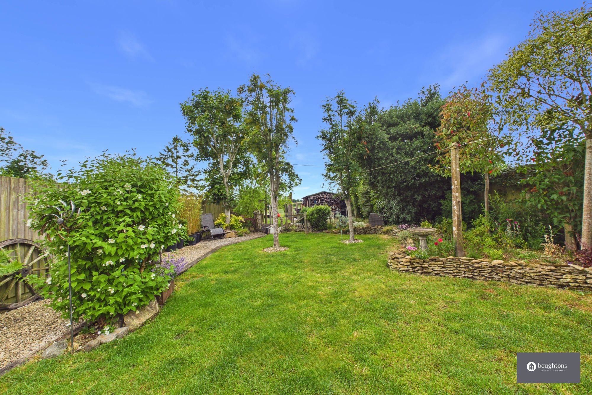 4 bed semi-detached house for sale in Myers Close, Charlton, OX17  - Property Image 2