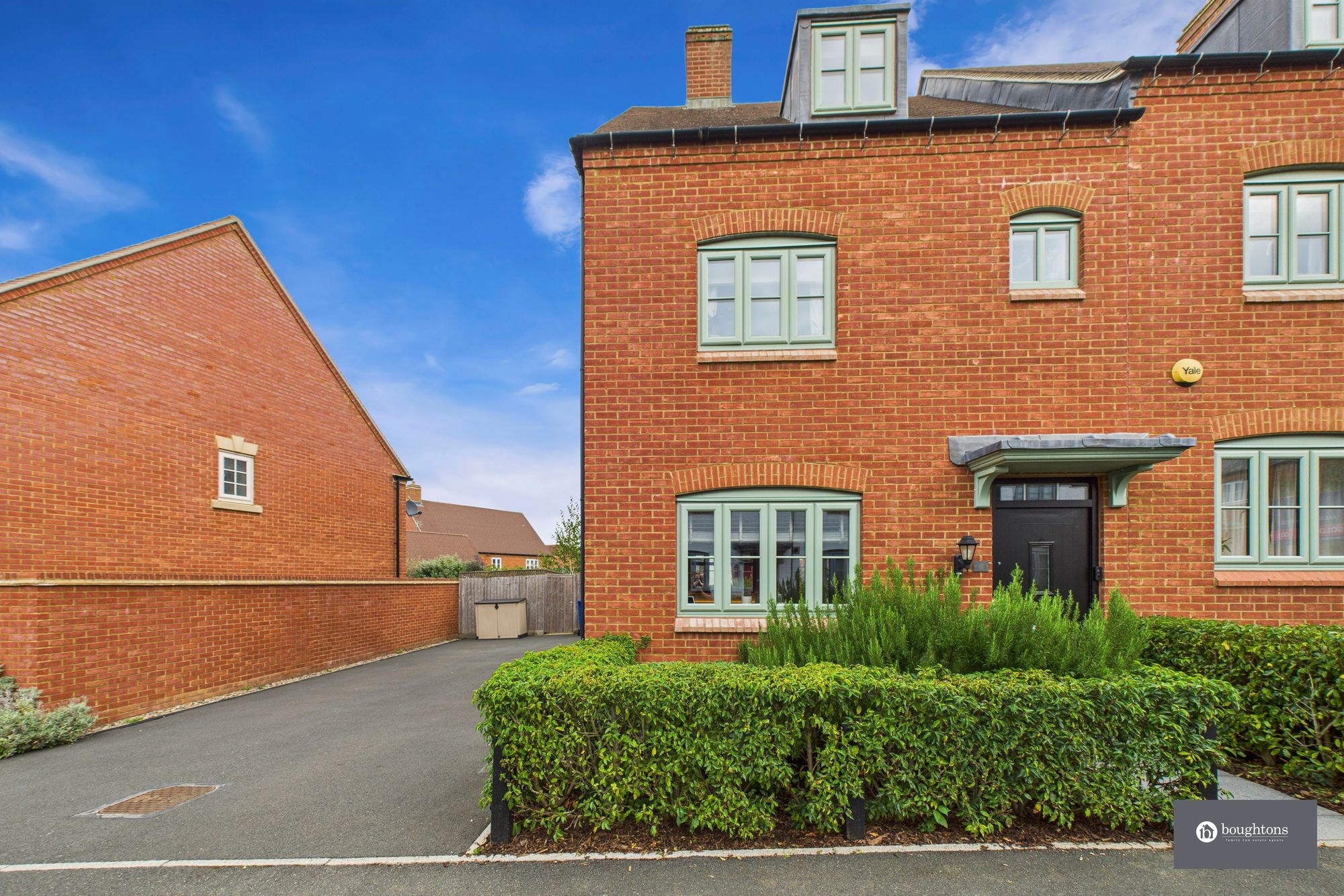 3 bed terraced house for sale in Prometheus Lane, Brackley, NN13  - Property Image 1