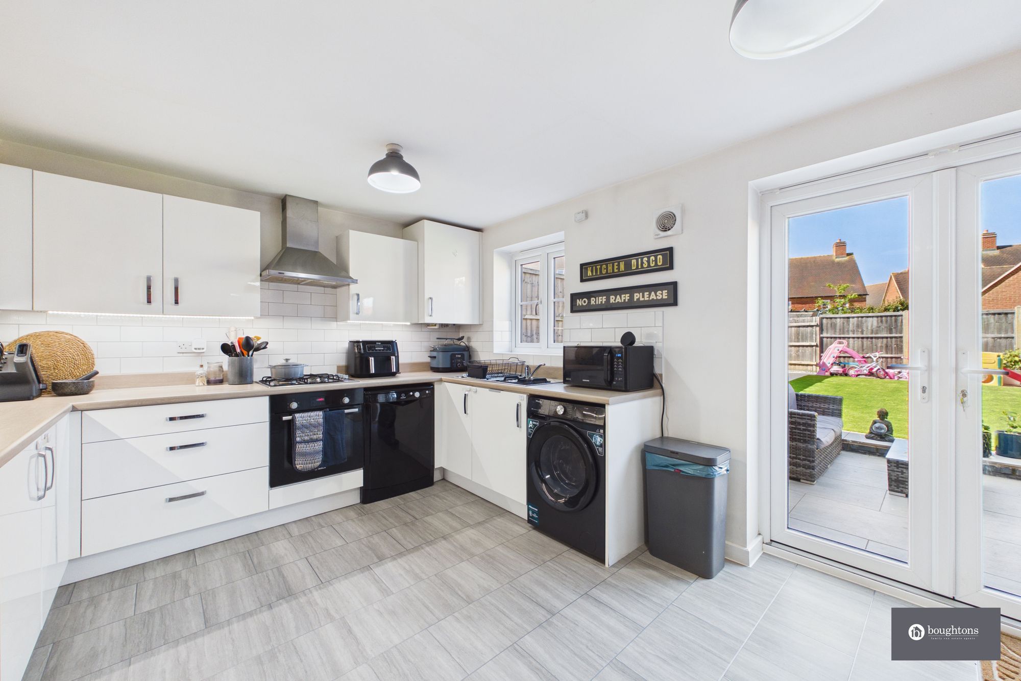 3 bed end of terrace house for sale in Portia Lane, Brackley, NN13  - Property Image 7