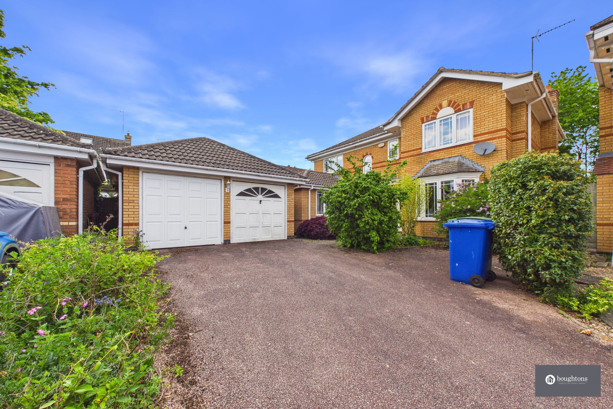 4 bed detached house for sale in John Clare Close, Brackley, NN13  - Property Image 1