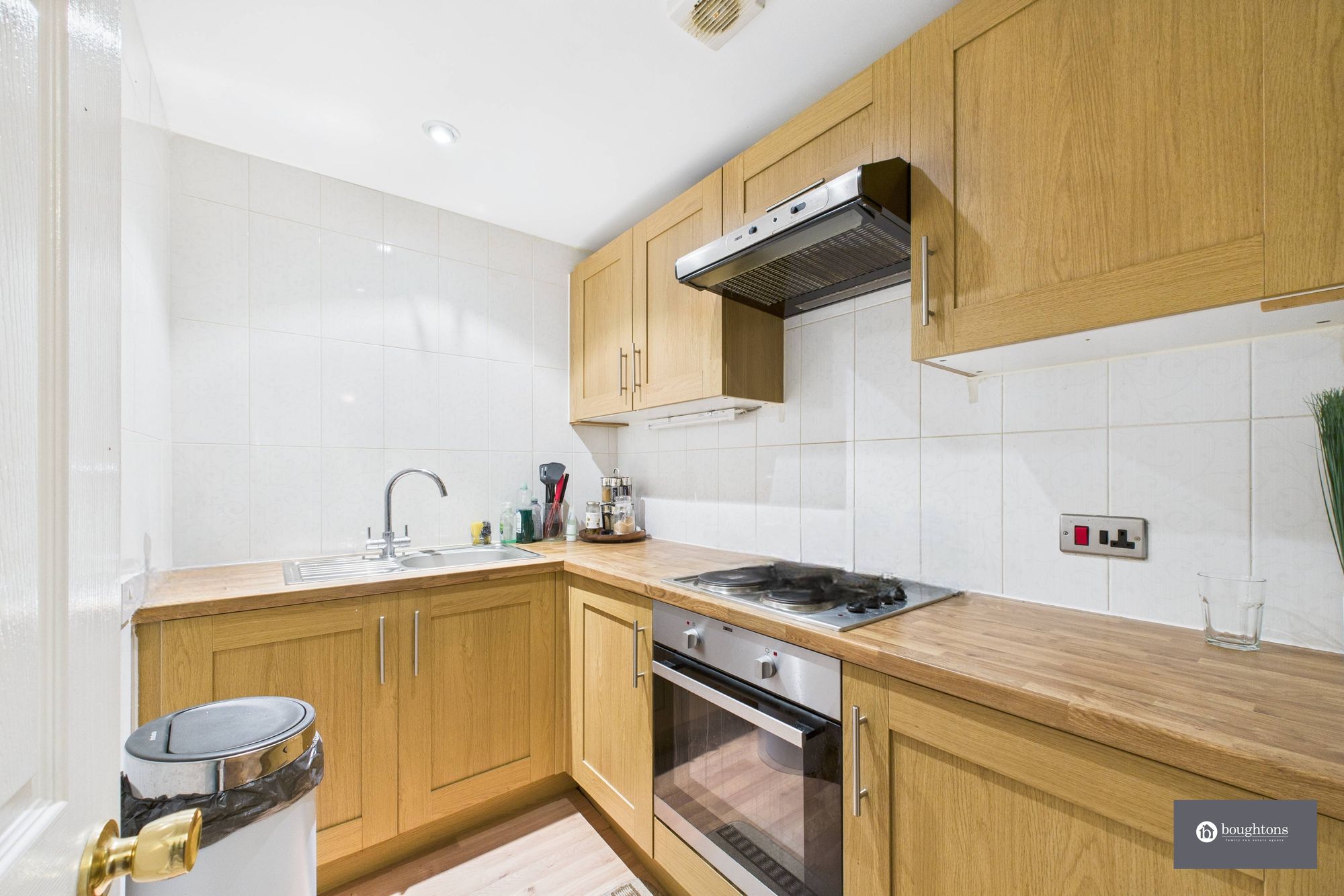 1 bed flat for sale in Market Square, Buckingham, MK18  - Property Image 3