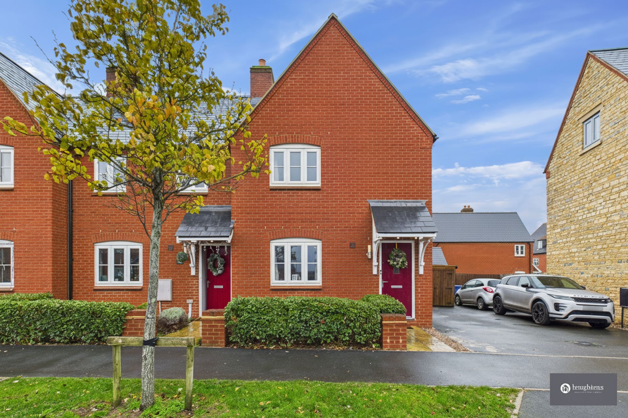 3 bed end of terrace house for sale in Juno Crescent, Brackley, NN13