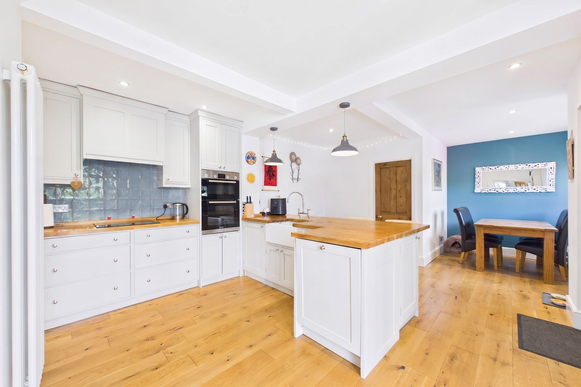 3 bed end of terrace house for sale in Orchard Place, Westbury, NN13  - Property Image 3