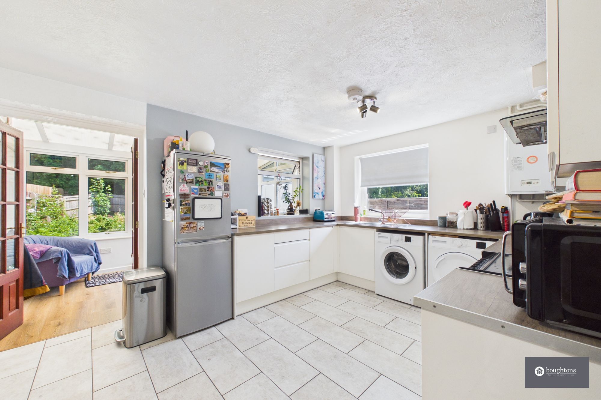 3 bed semi-detached house for sale in Valley Road, Brackley, NN13  - Property Image 3