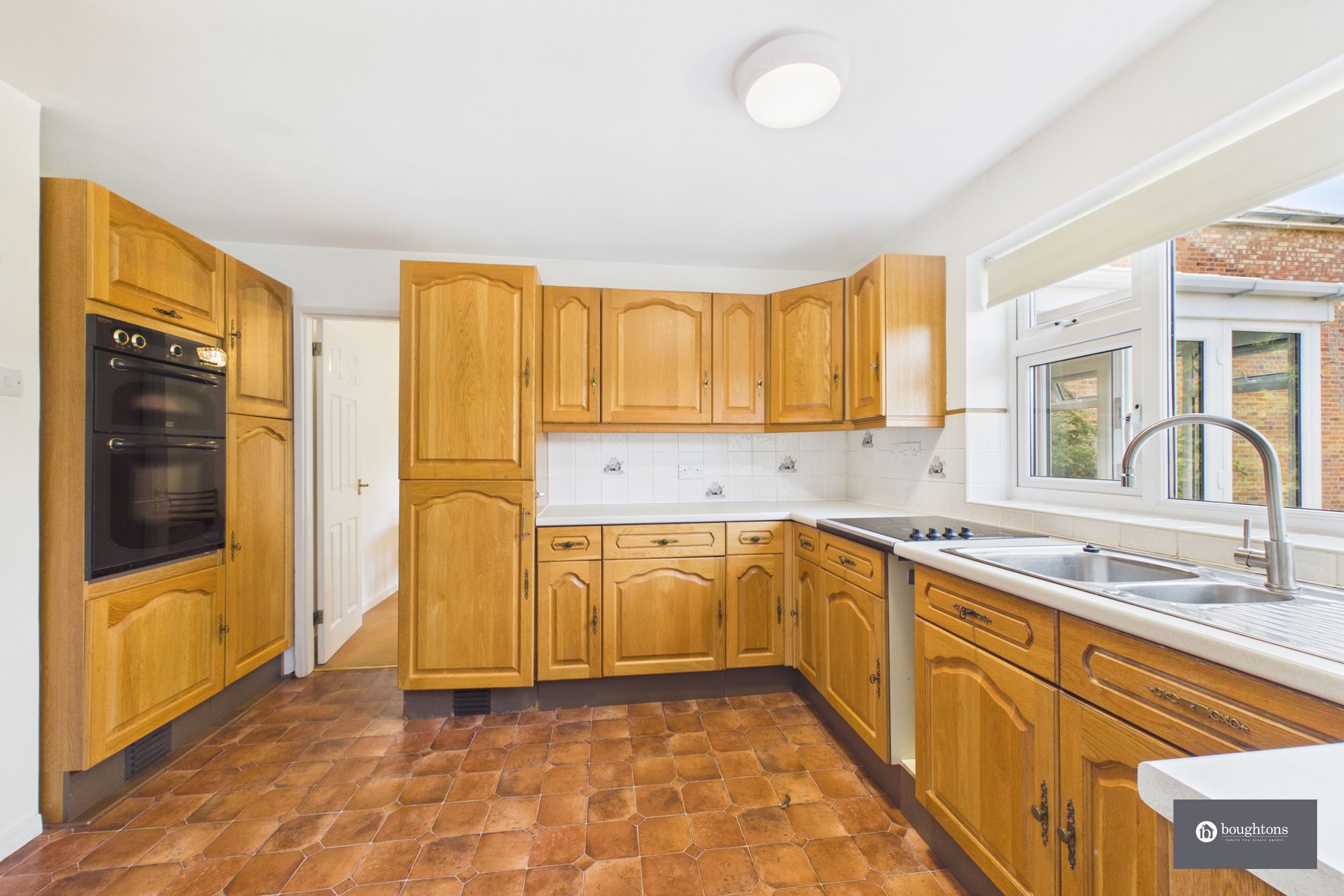 3 bed detached house for sale in Chandos Road, Buckingham, MK18  - Property Image 7