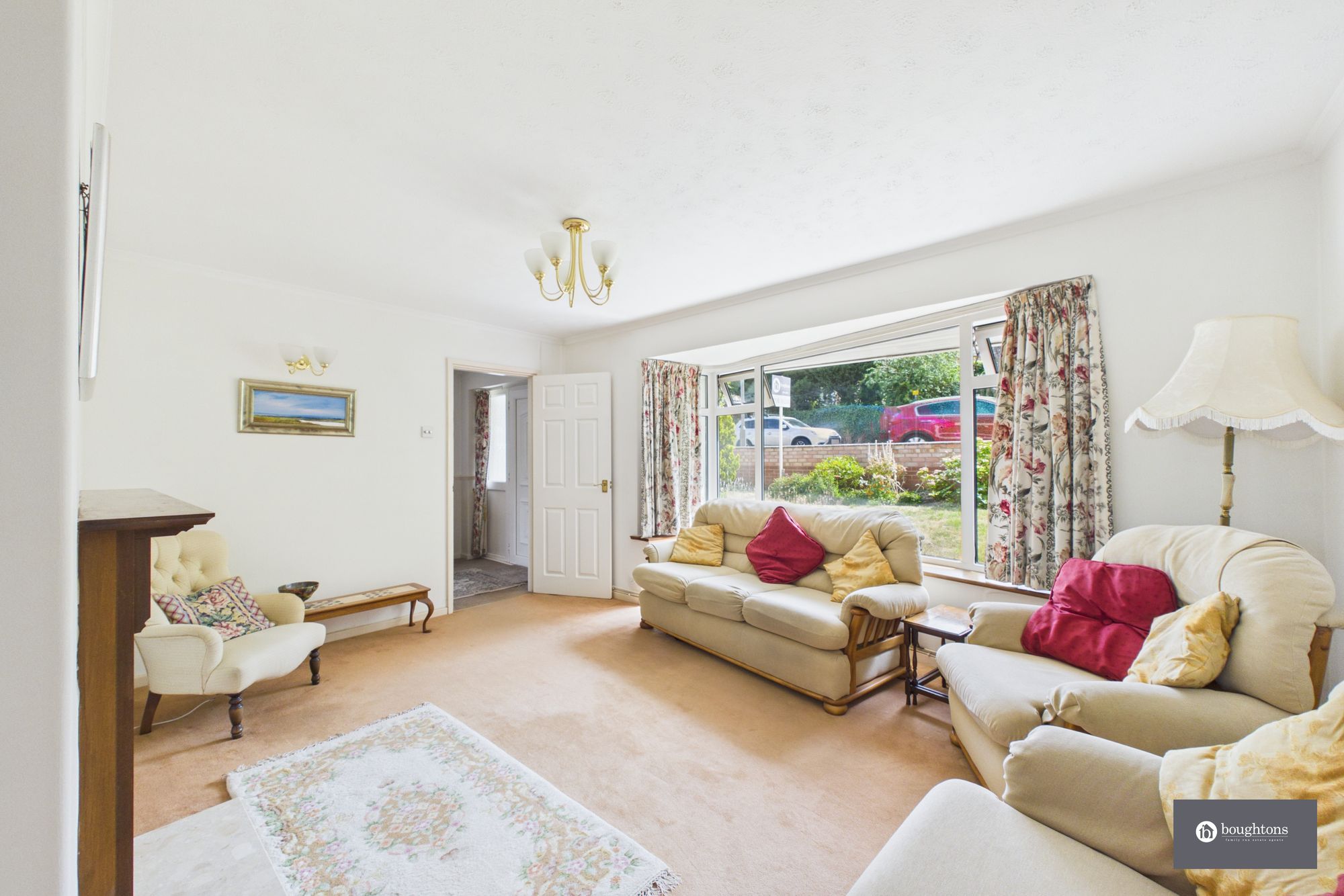 3 bed detached house for sale in Chandos Road, Buckingham, MK18  - Property Image 3