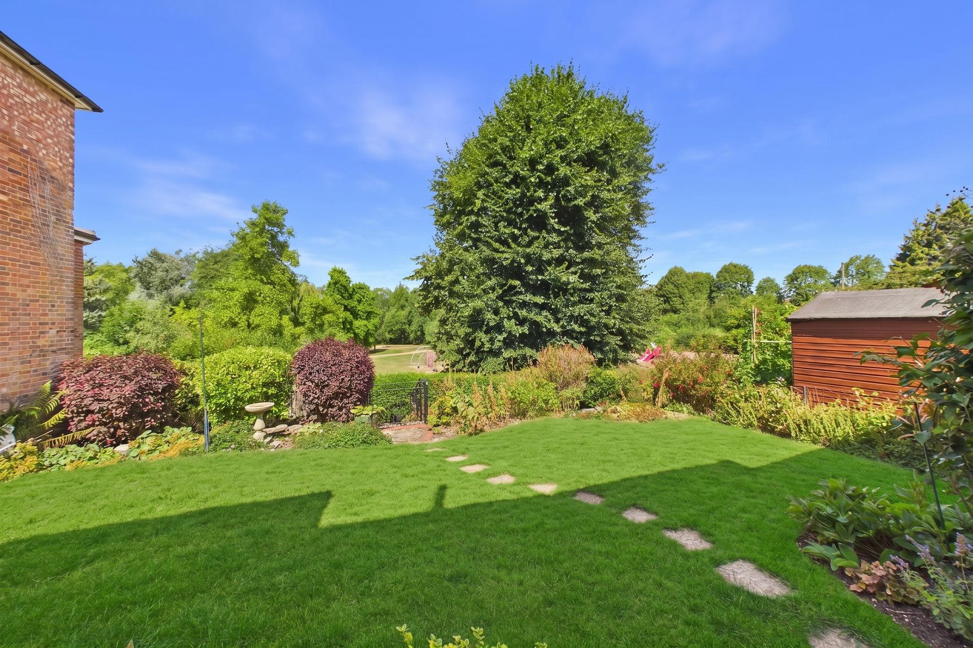 3 bed detached house for sale in Chandos Road, Buckingham, MK18  - Property Image 30