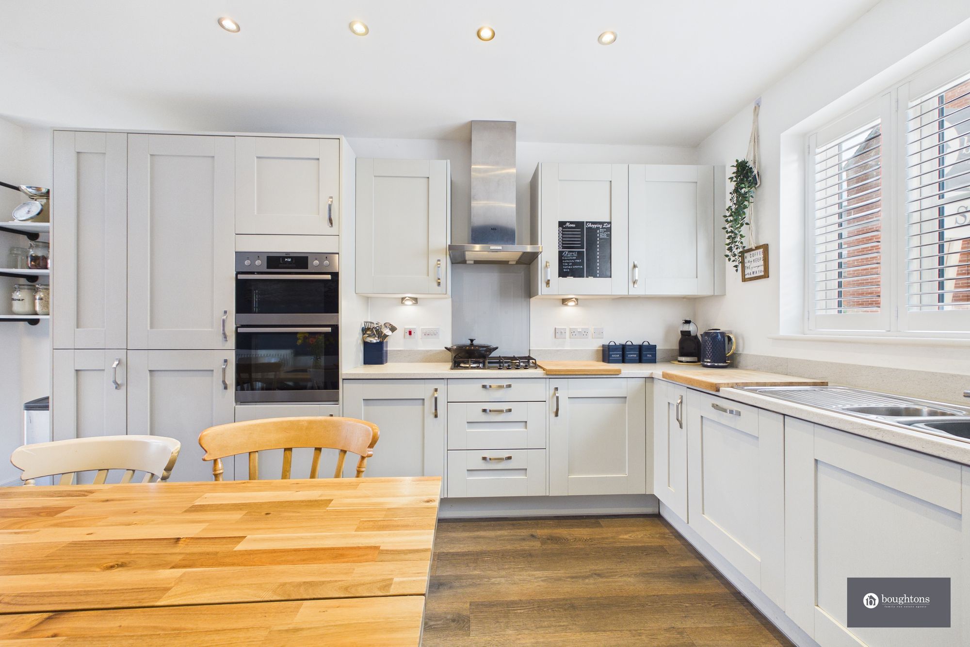 4 bed detached house for sale in Squirrel Close, Brackley, NN13  - Property Image 7