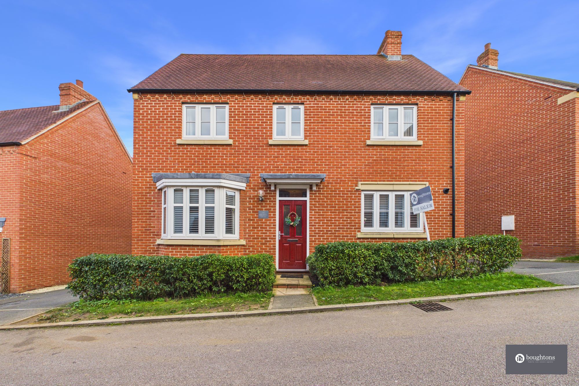 4 bed detached house for sale in Squirrel Close, Brackley, NN13