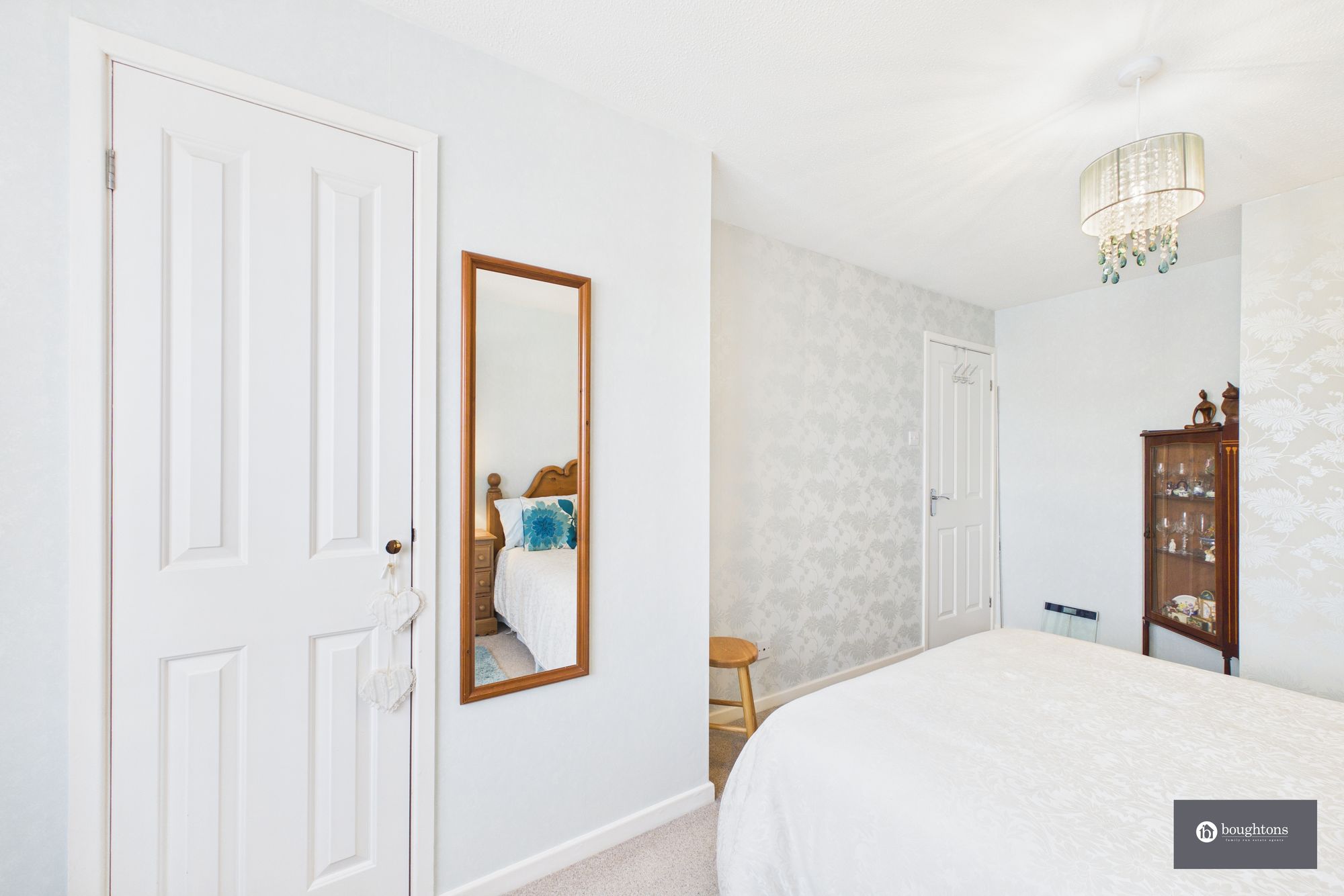 3 bed semi-detached house for sale in The Rise, Gawcott, MK18  - Property Image 17