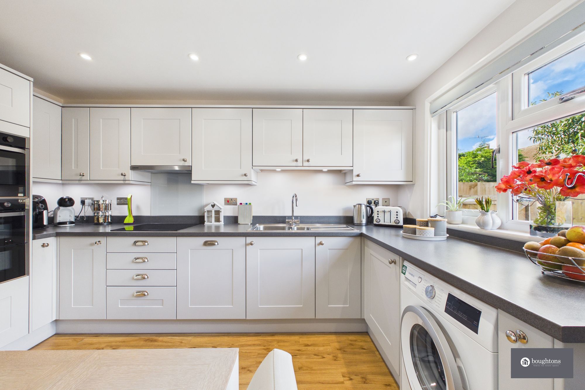 3 bed semi-detached house for sale in The Rise, Gawcott, MK18  - Property Image 10