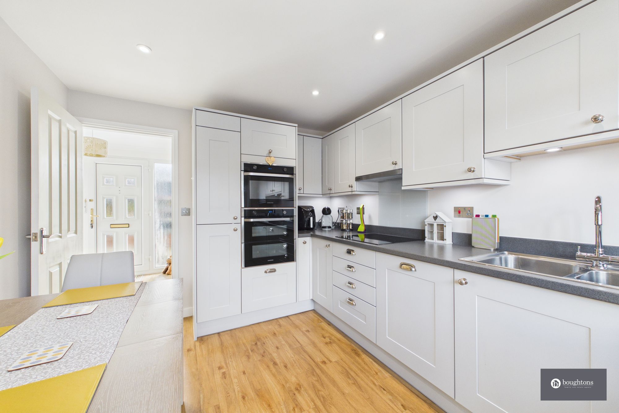 3 bed semi-detached house for sale in The Rise, Gawcott, MK18  - Property Image 12