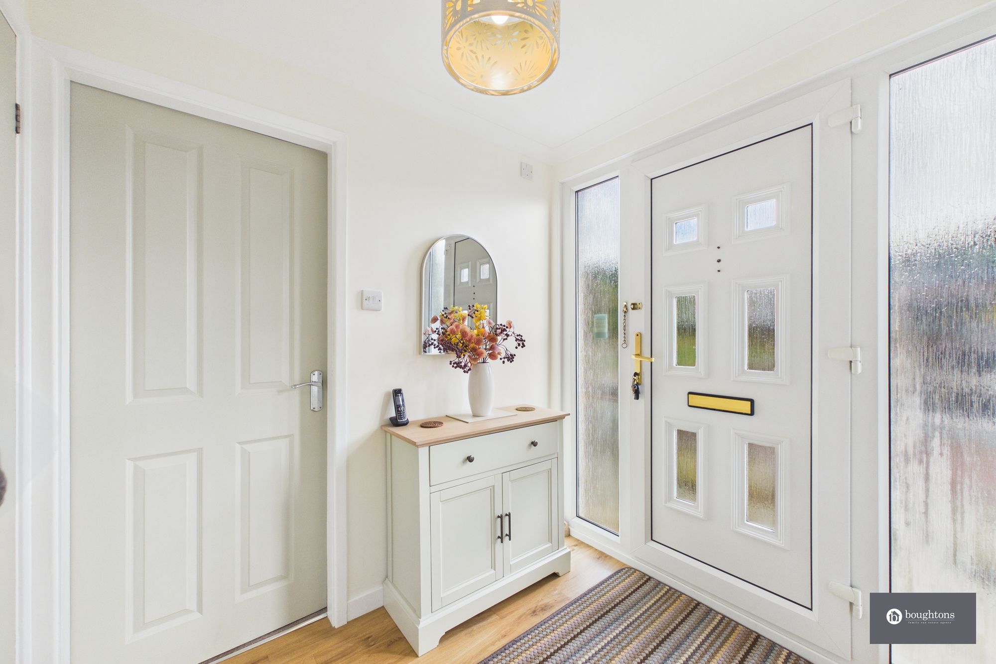 3 bed semi-detached house for sale in The Rise, Gawcott, MK18  - Property Image 5