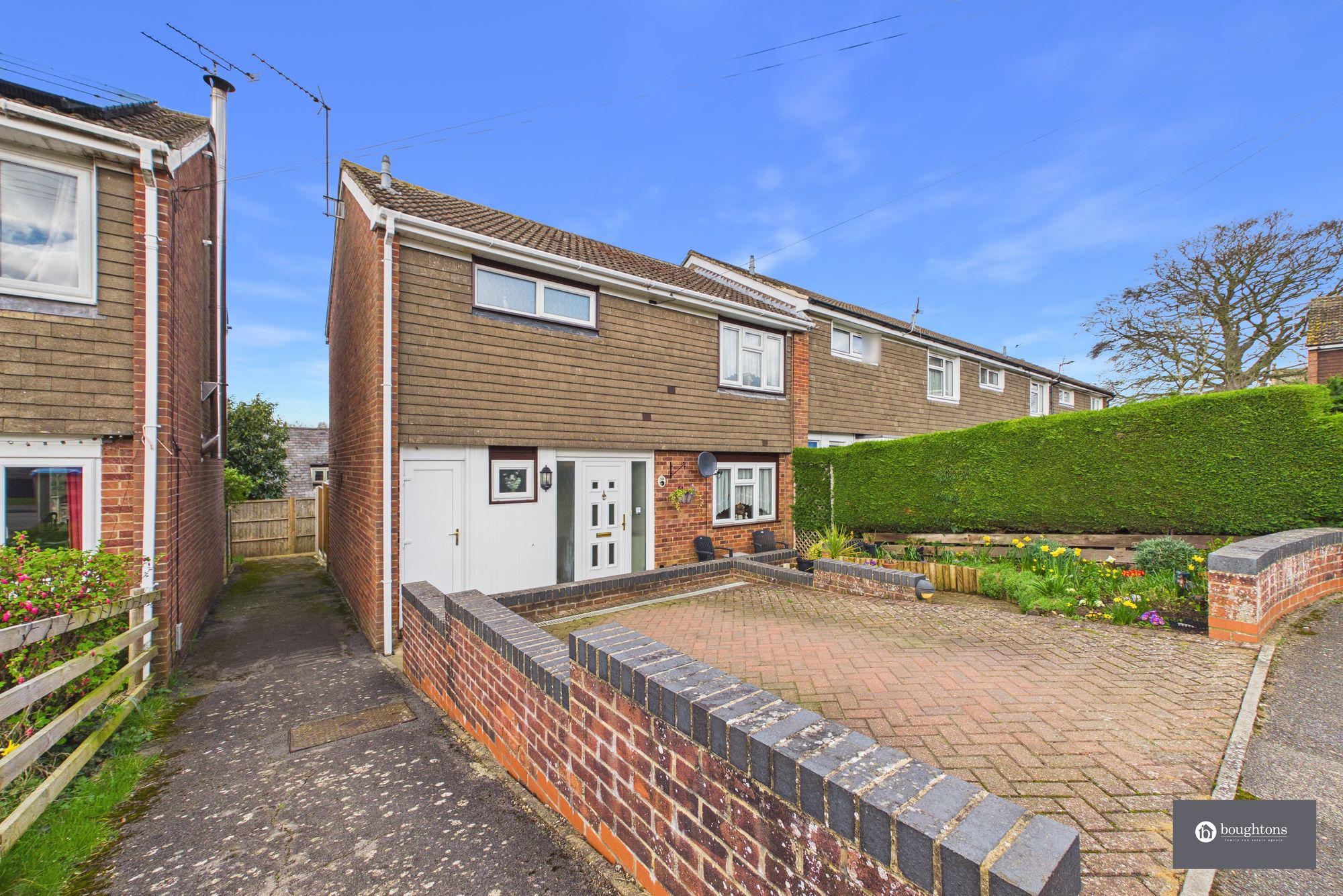 3 bed semi-detached house for sale in The Rise, Gawcott, MK18  - Property Image 27