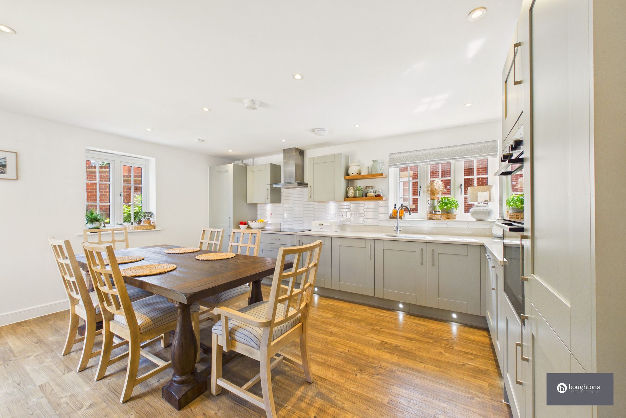 4 bed detached house for sale in Gold Avenue, Brackley, NN13  - Property Image 6