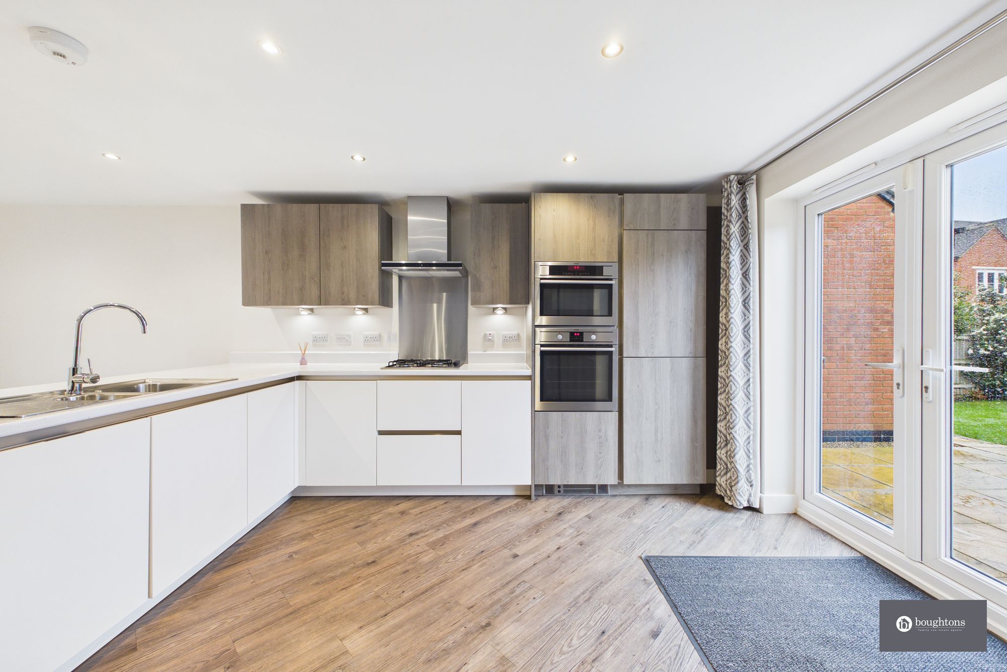 4 bed detached house for sale in Bronnley Way, Brackley, NN13  - Property Image 2