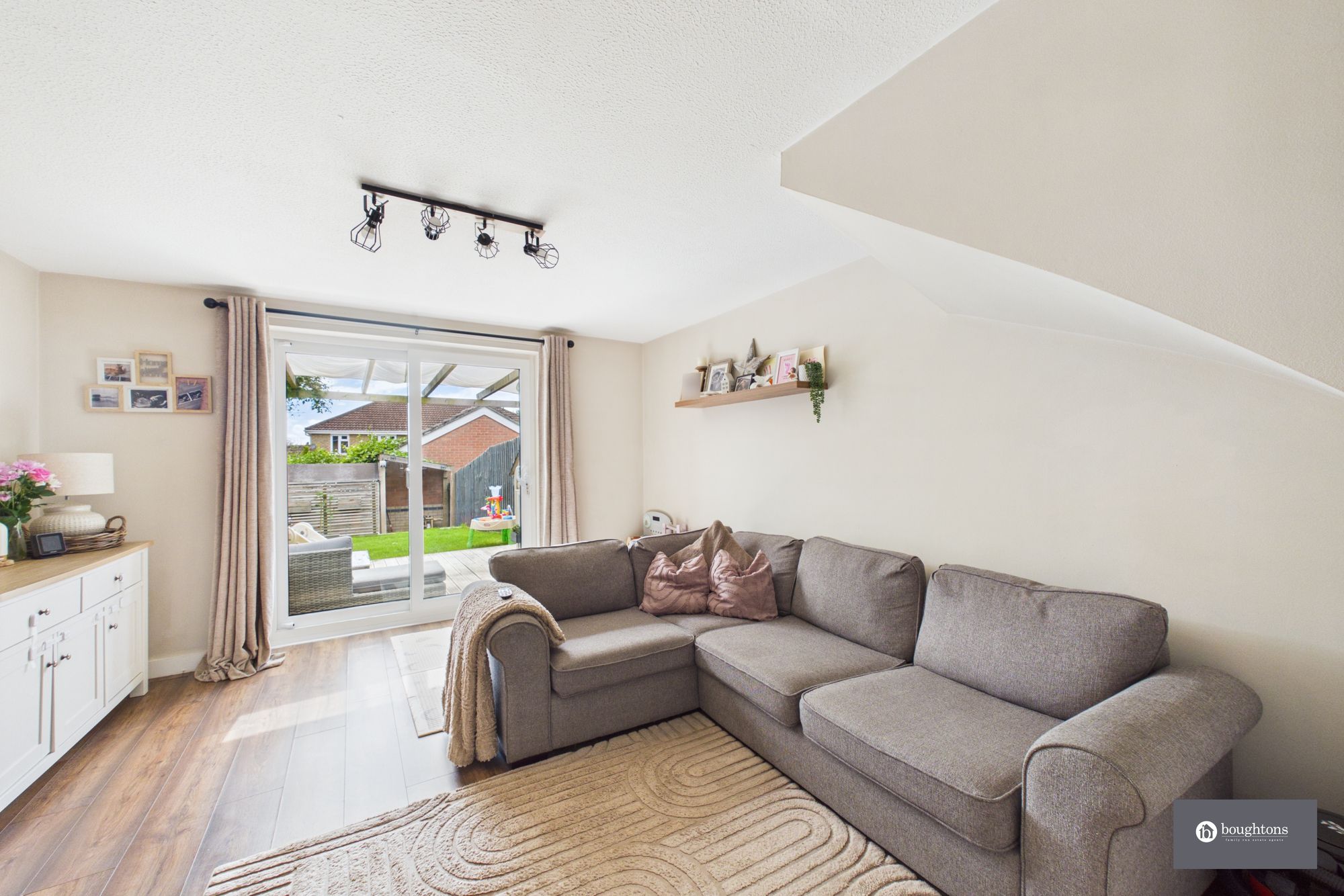 2 bed terraced house for sale in Brasenose Drive, Brackley, NN13  - Property Image 7