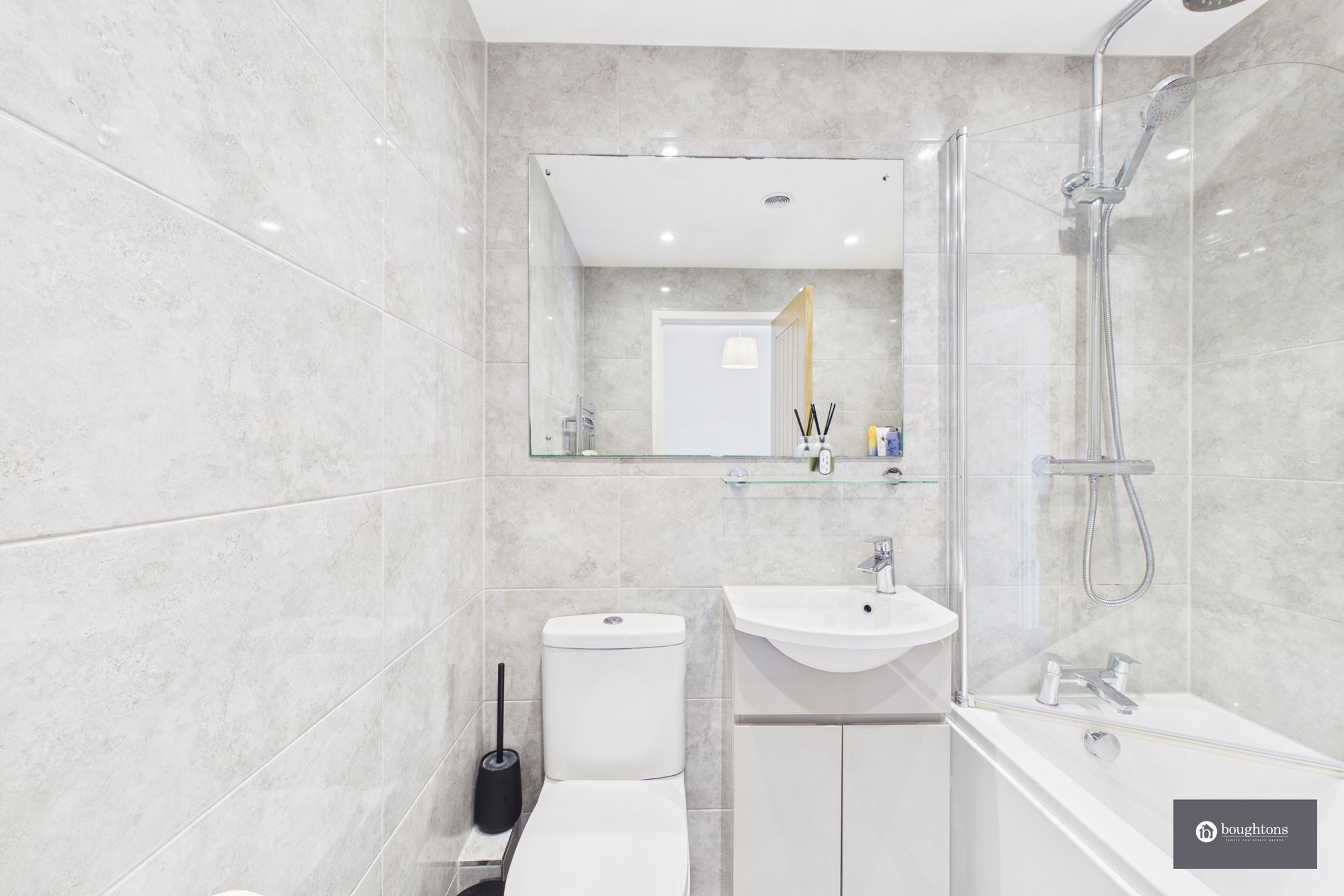 2 bed terraced house for sale in Brasenose Drive, Brackley, NN13  - Property Image 15