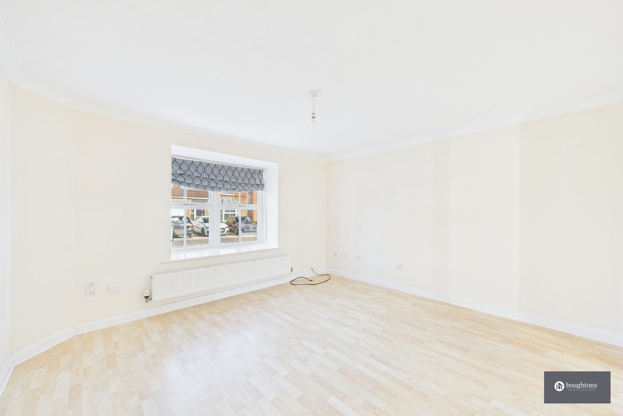 3 bed detached house for sale in Blackbird Close, Brackley, NN13  - Property Image 3