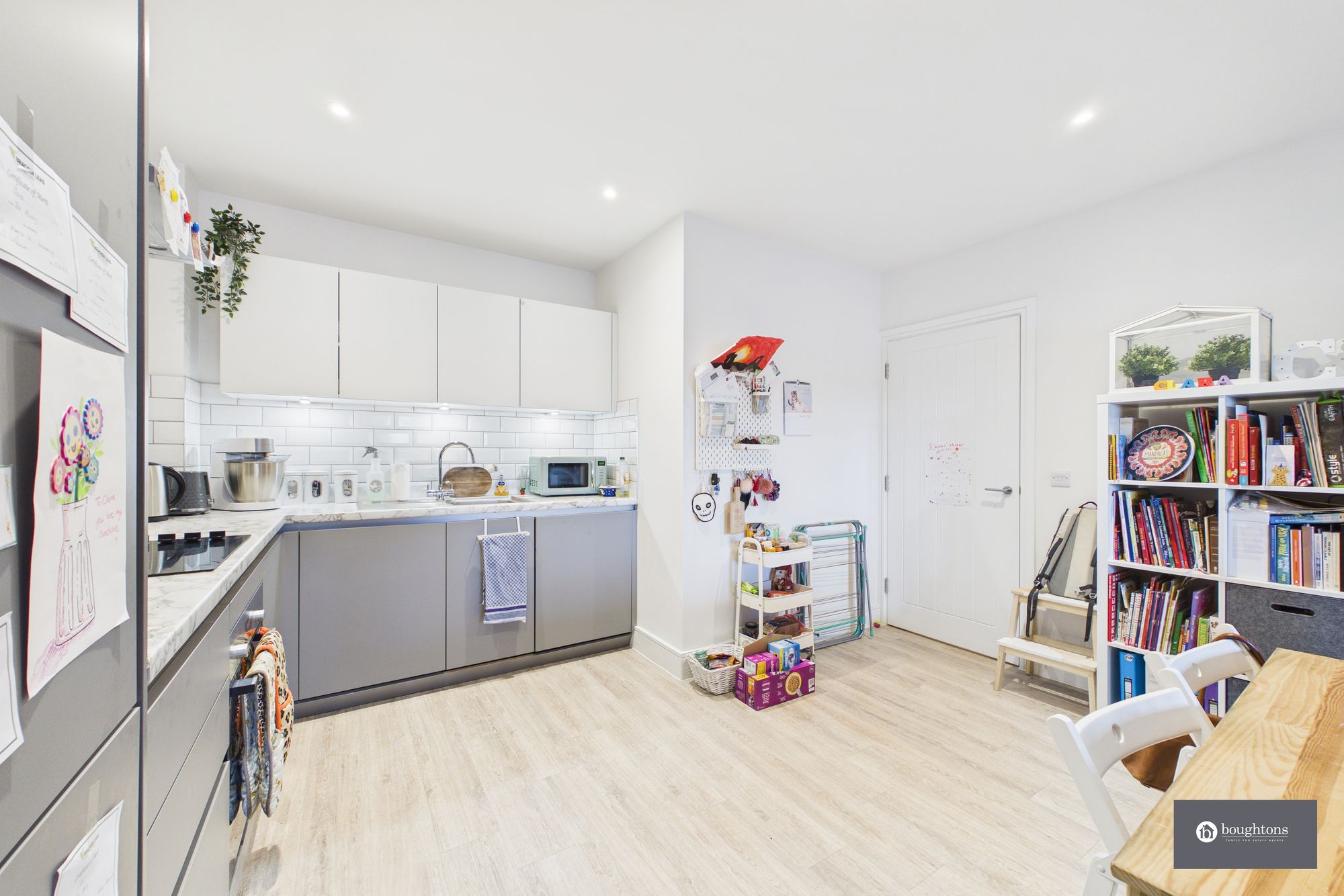 2 bed apartment for sale in Helene Close, Brackley, NN13  - Property Image 8