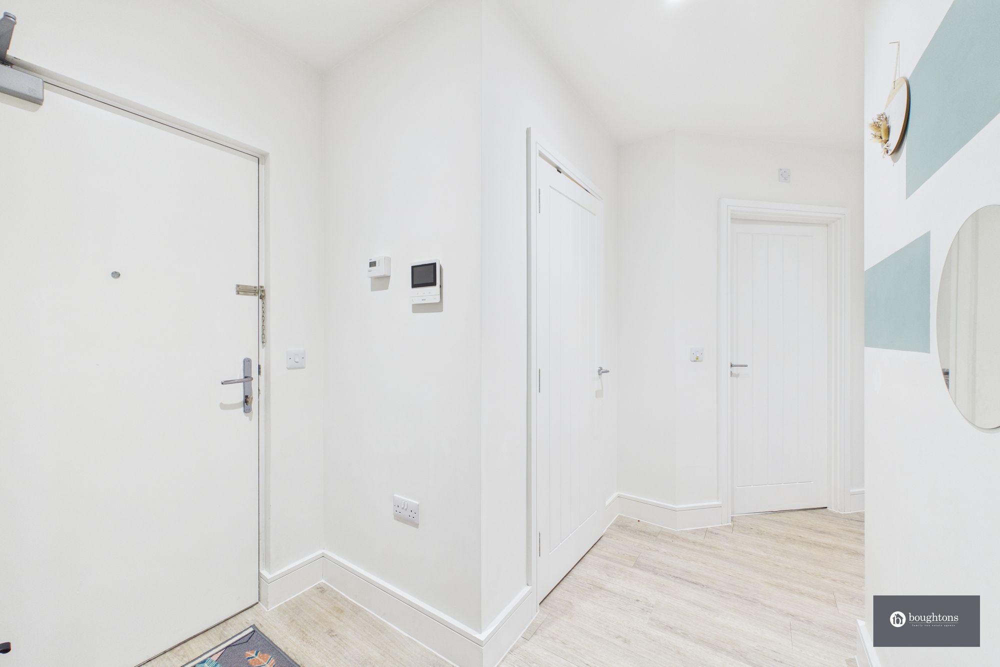 2 bed apartment for sale in Helene Close, Brackley, NN13  - Property Image 4