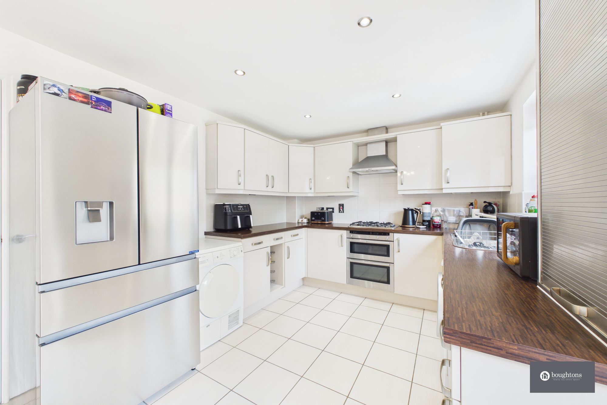 3 bed semi-detached house for sale in Gilbert Scott Gardens, Gawcott, MK18  - Property Image 6