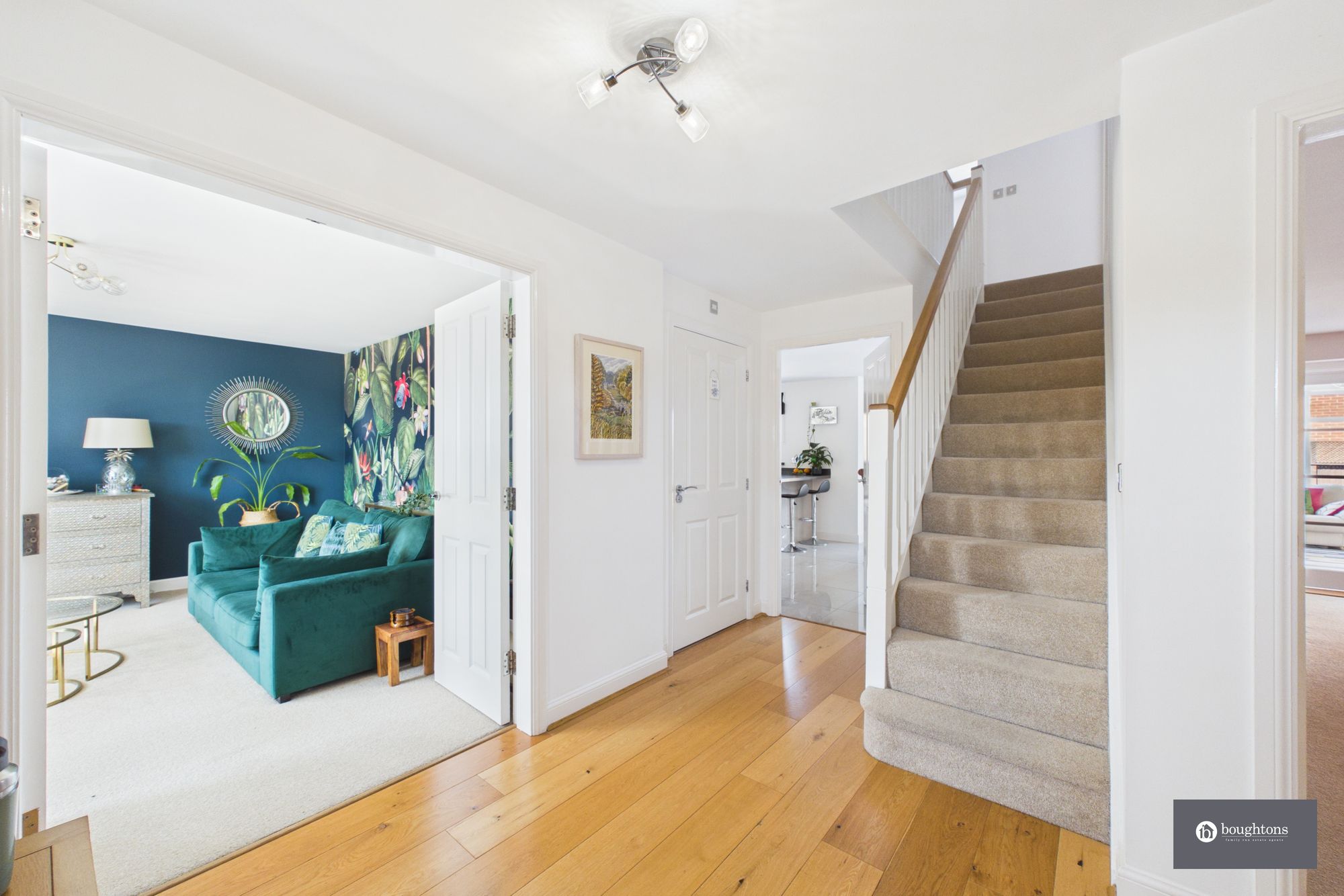 4 bed detached house for sale in Bobbins Way, Buckingham, MK18  - Property Image 5