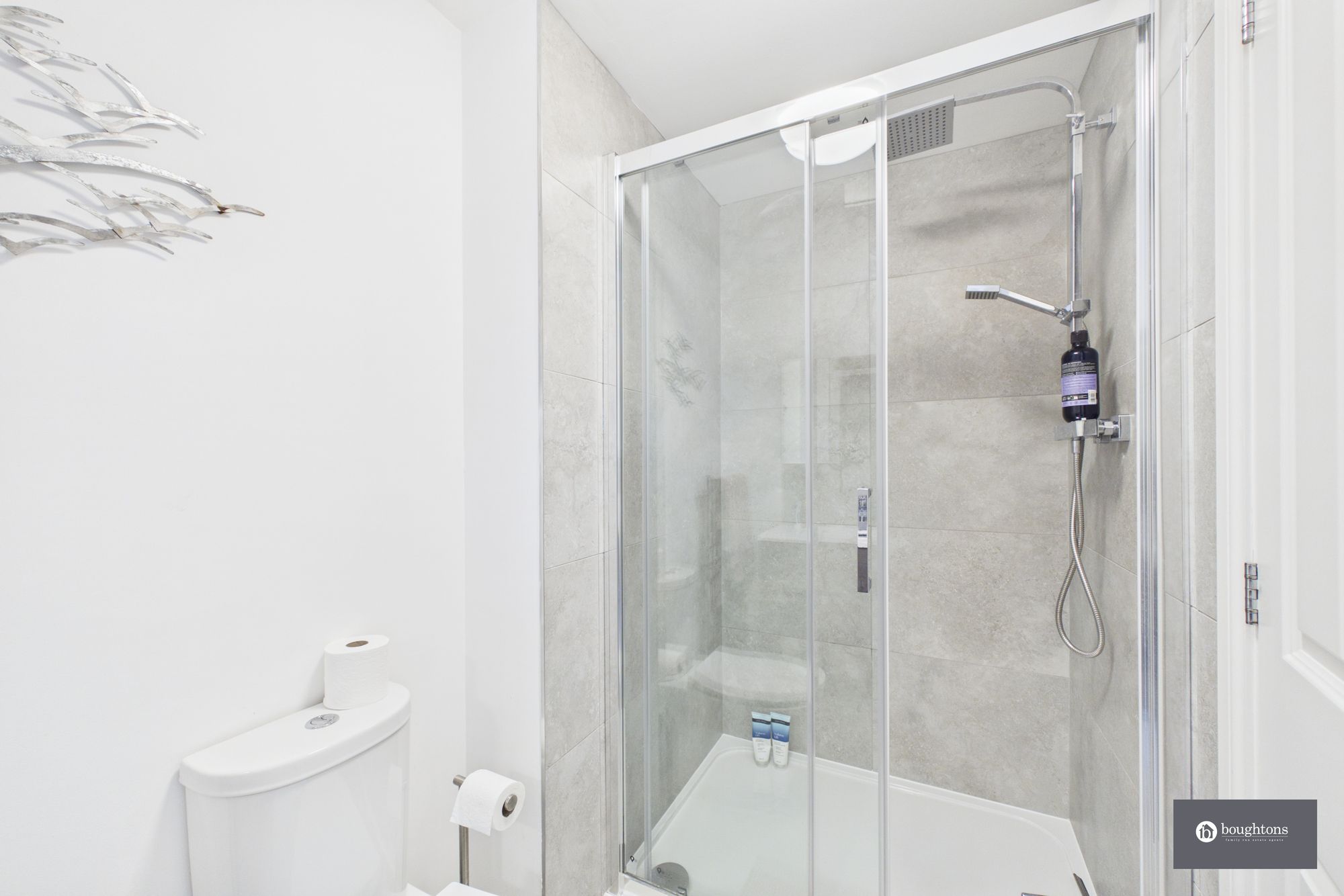 4 bed detached house for sale in Bobbins Way, Buckingham, MK18  - Property Image 14
