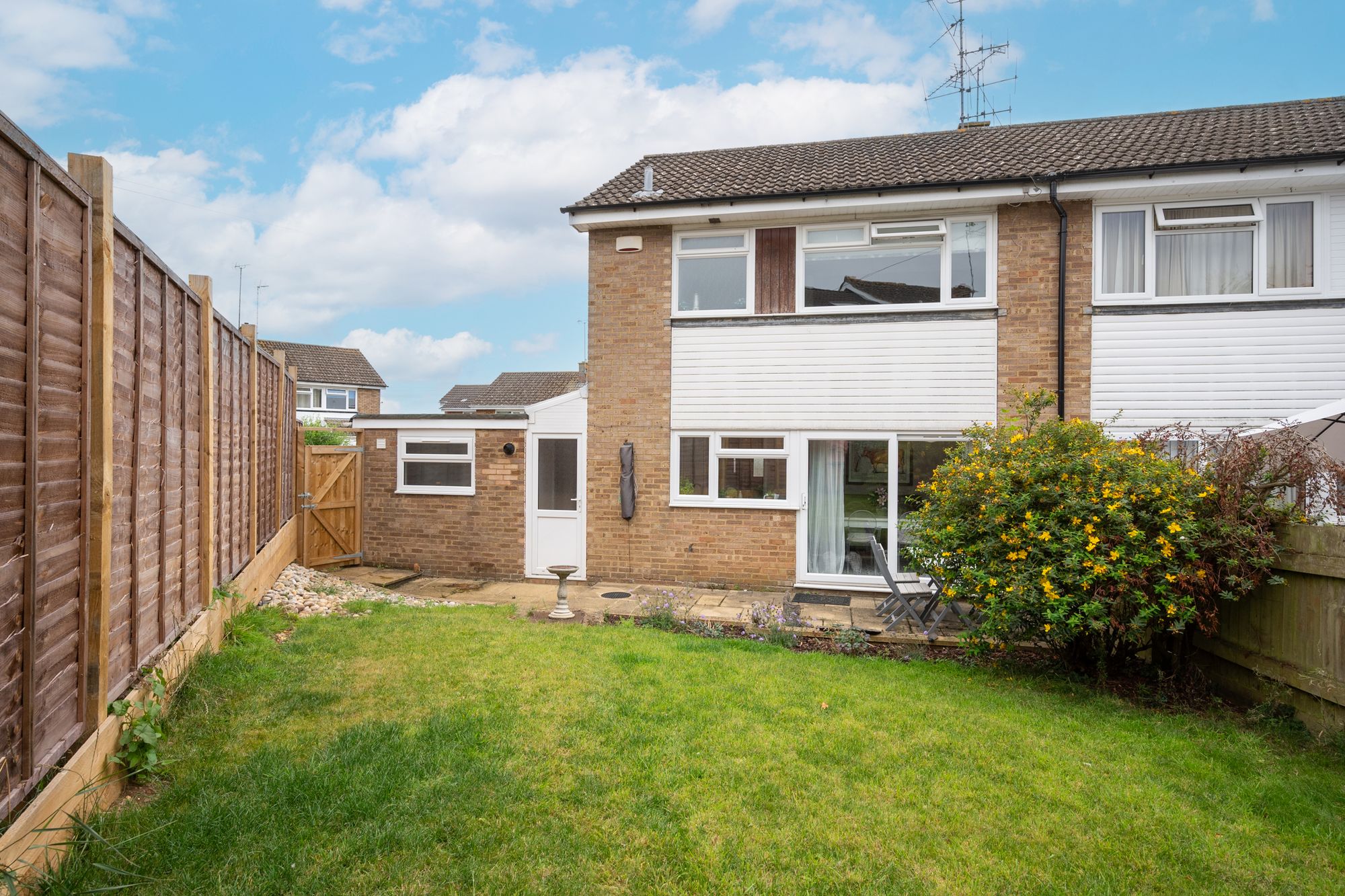 3 bed semi-detached house for sale in Manor Park, Maids Moreton, MK18  - Property Image 20