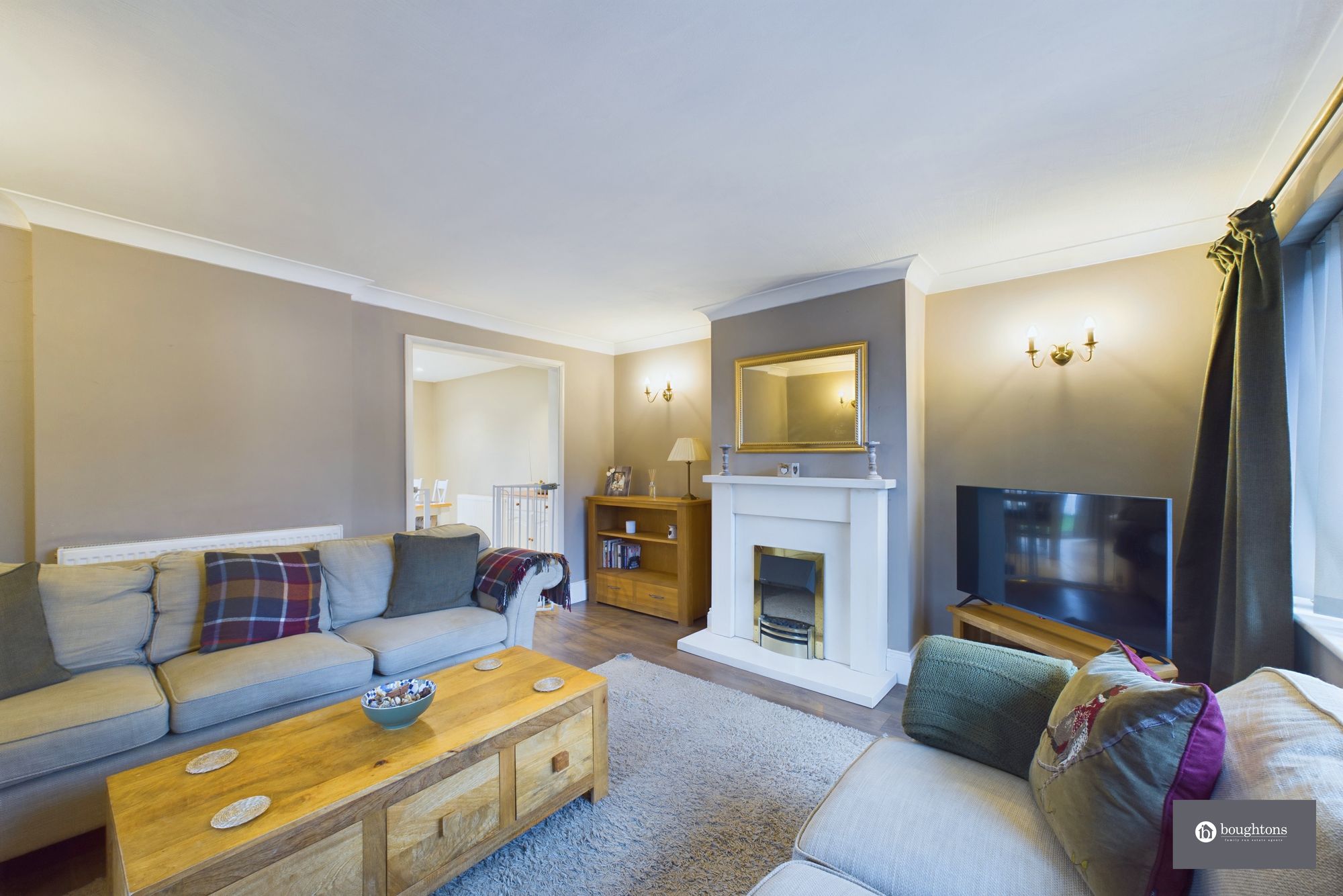 3 bed semi-detached house for sale in Nether Close, Brackley, NN13  - Property Image 2