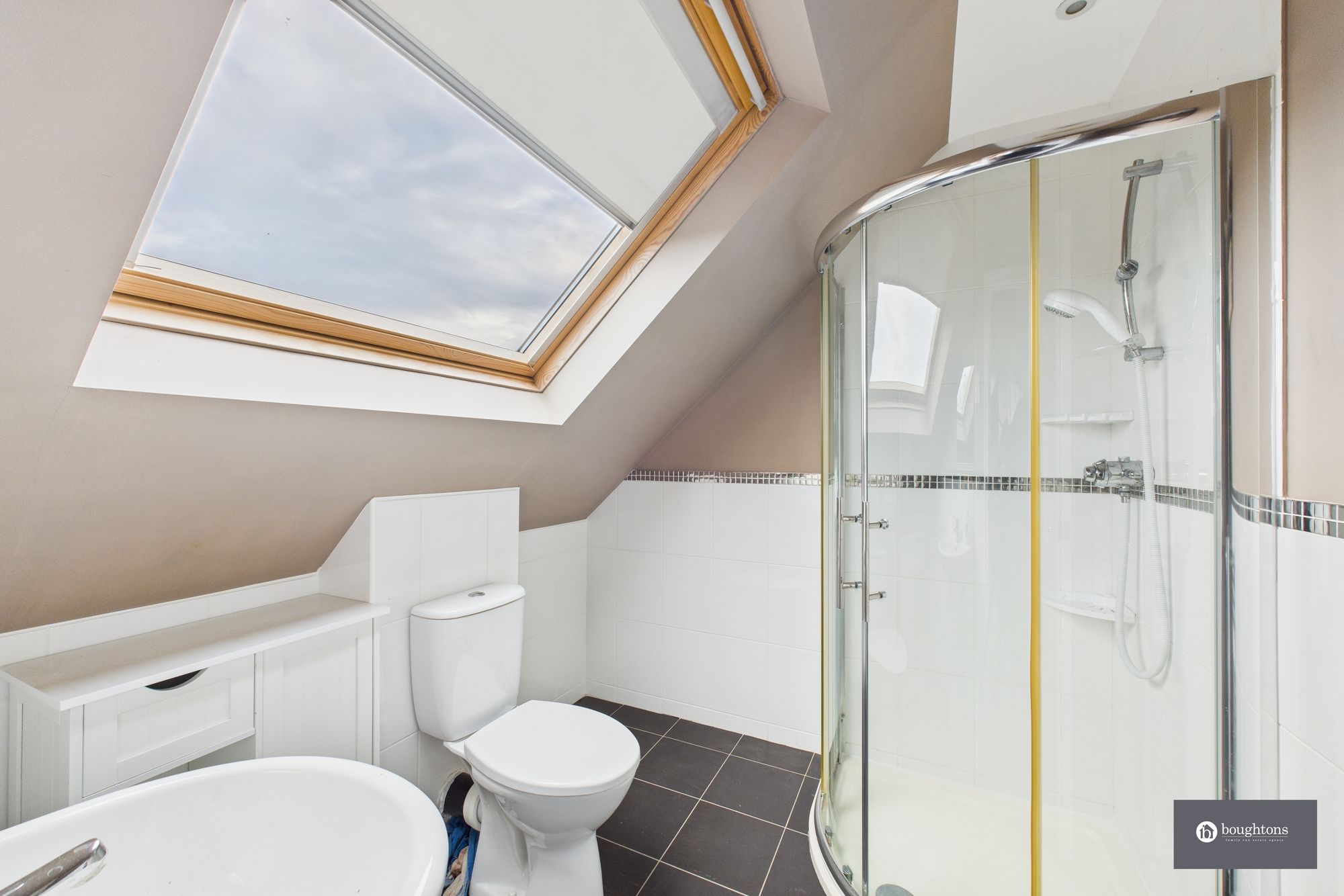 6 bed detached house for sale in Aris Way, Buckingham, MK18  - Property Image 29