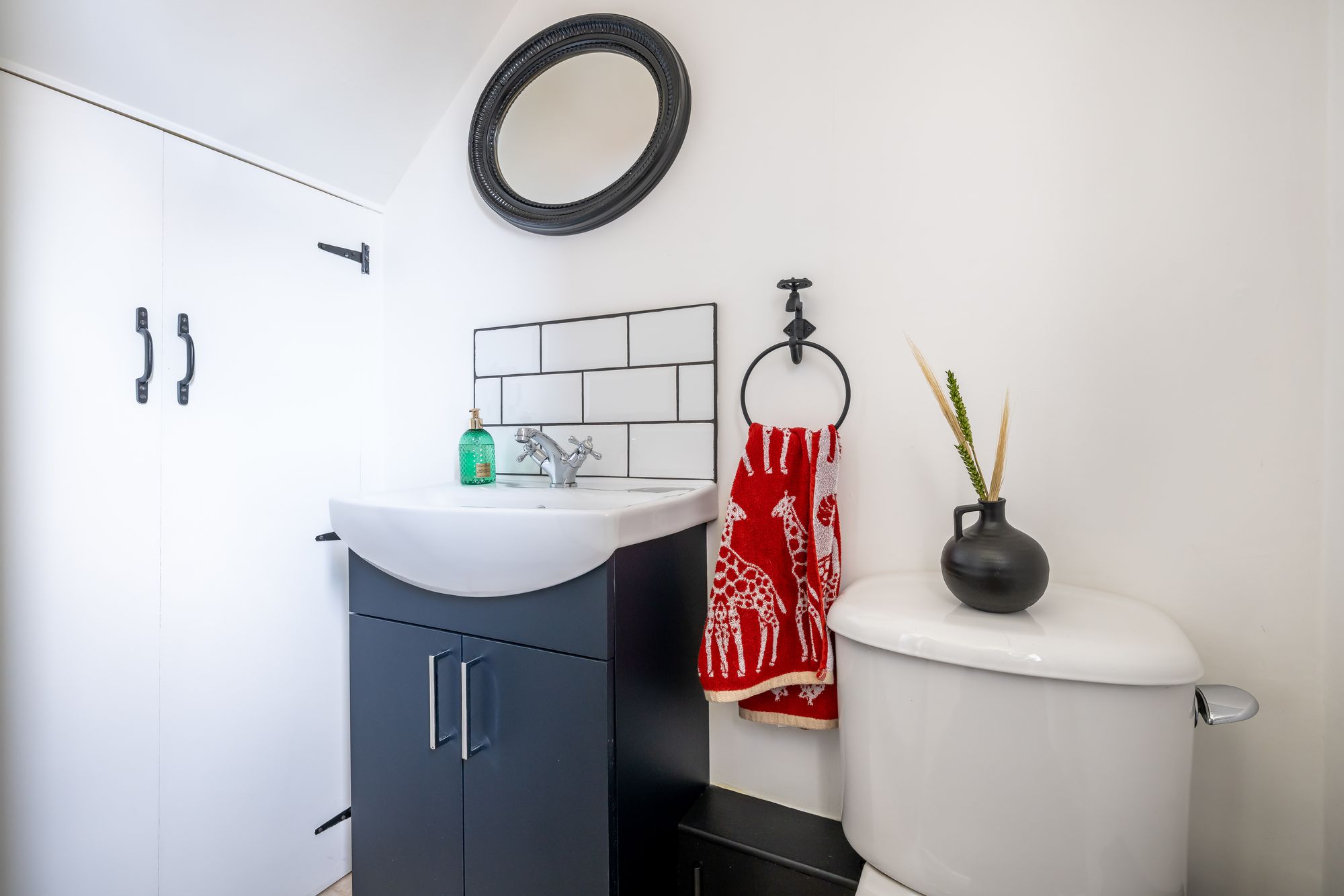 3 bed barn conversion for sale in Helmdon Road, Sulgrave, OX17  - Property Image 18