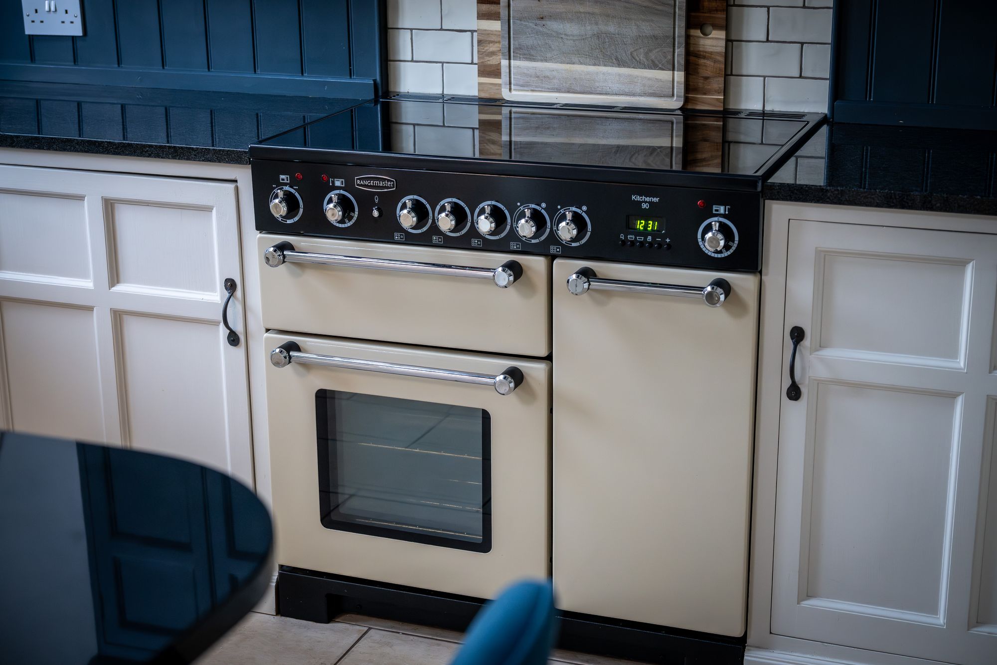 3 bed barn conversion for sale in Helmdon Road, Sulgrave, OX17  - Property Image 12