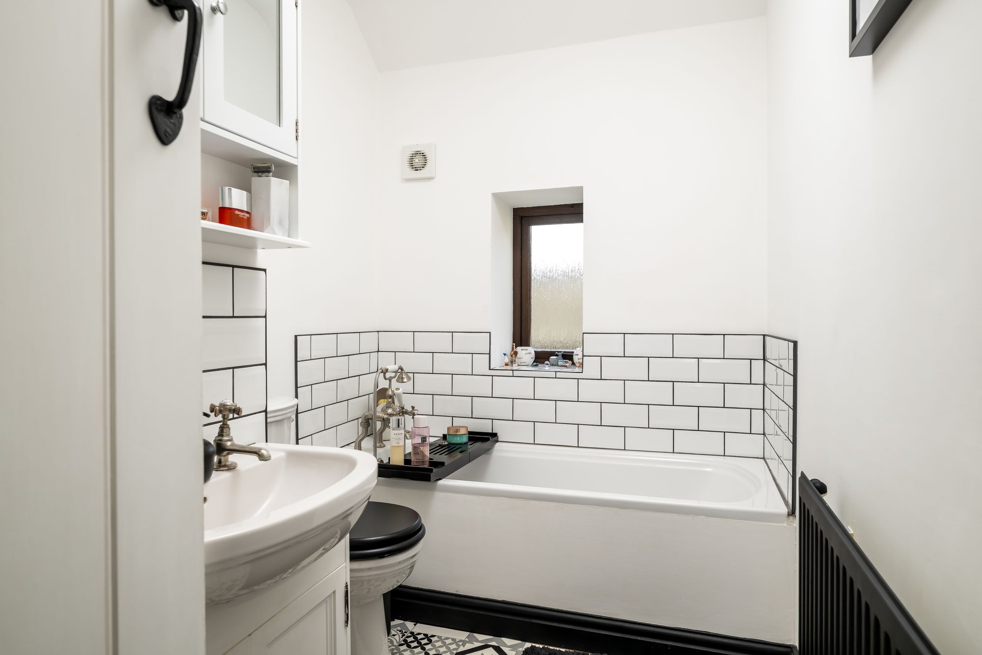 3 bed barn conversion for sale in Helmdon Road, Sulgrave, OX17  - Property Image 17