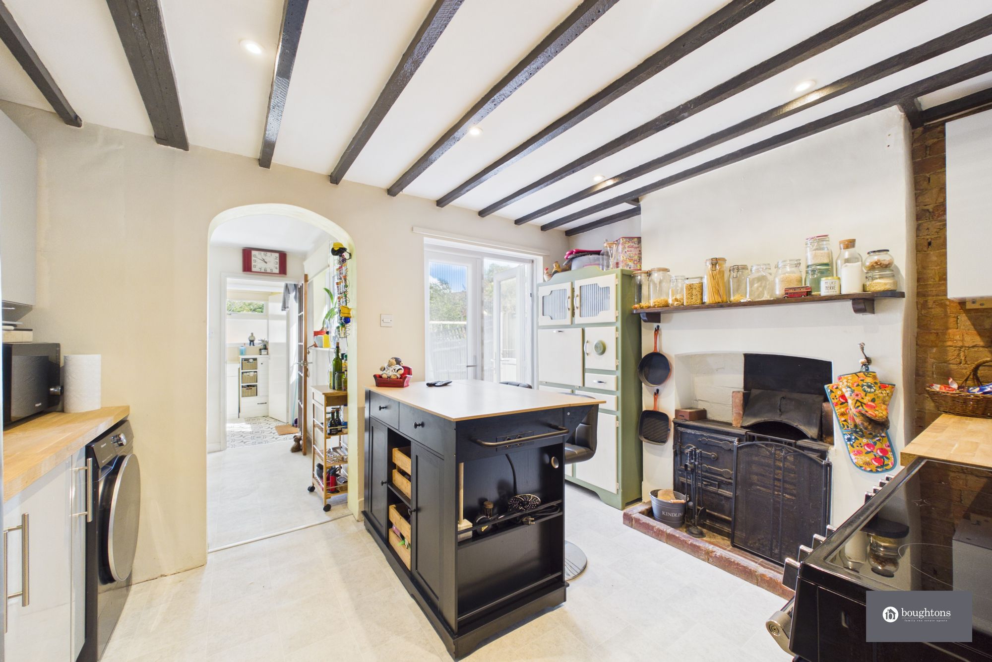 4 bed detached cottage for sale in Chapel Lane, Akeley, MK18  - Property Image 2