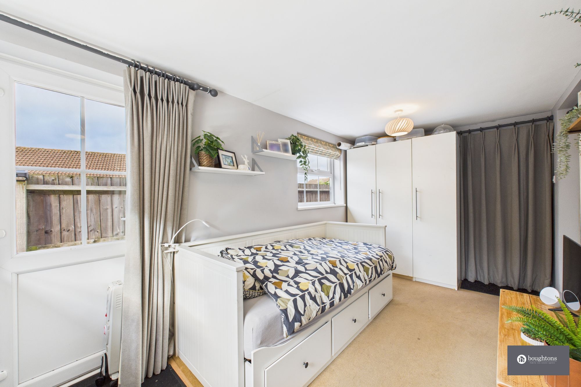 5 bed detached house for sale in Stuart Road, Brackley, NN13  - Property Image 17