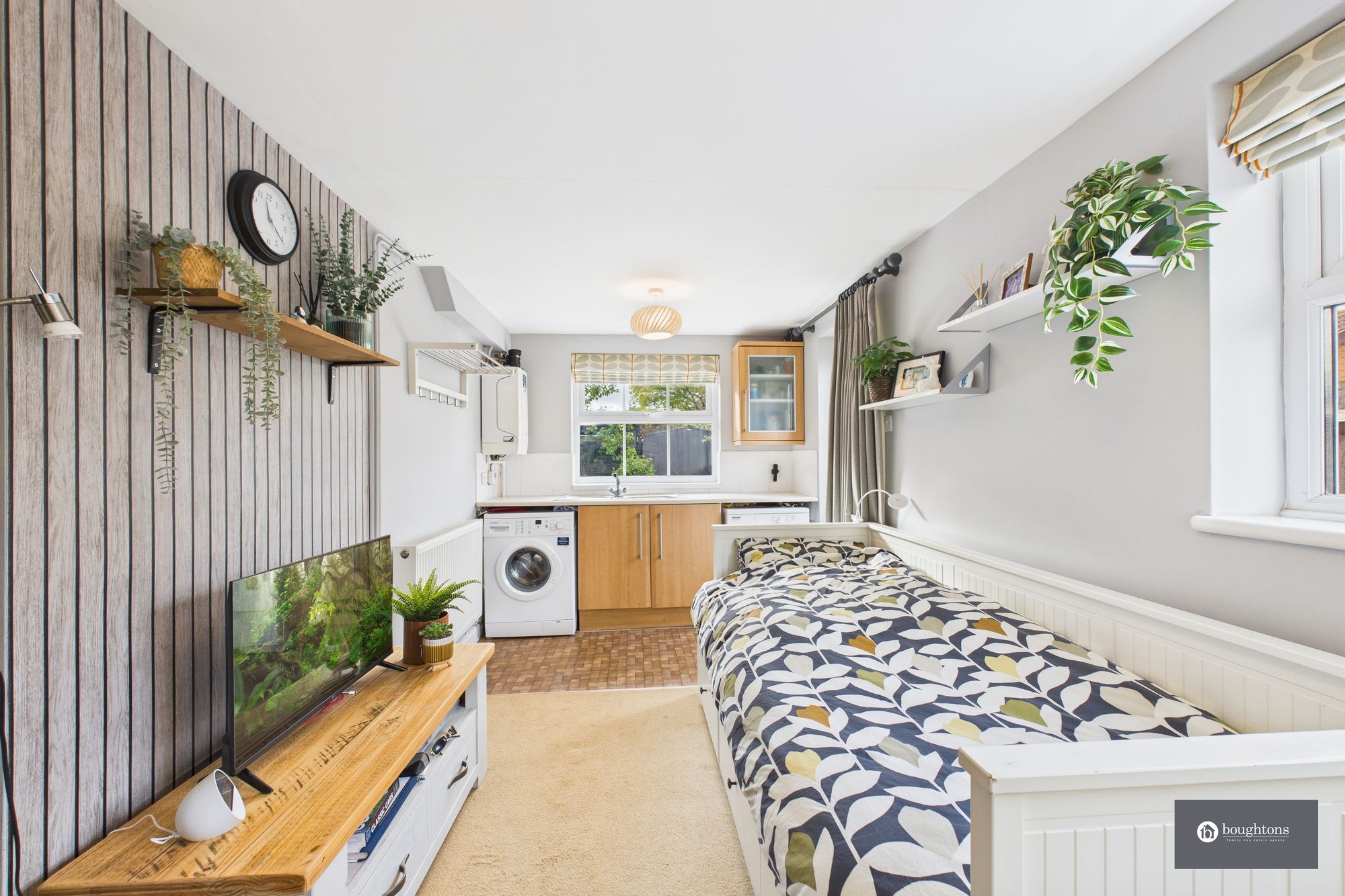 5 bed detached house for sale in Stuart Road, Brackley, NN13  - Property Image 16