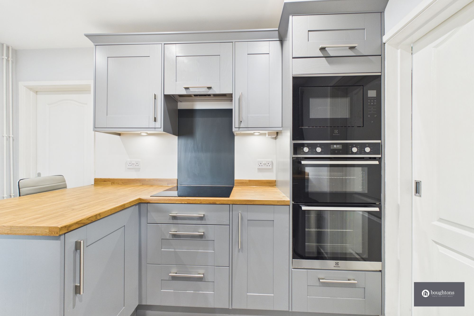 3 bed semi-detached house for sale in Highlands Road, Buckingham, MK18  - Property Image 8