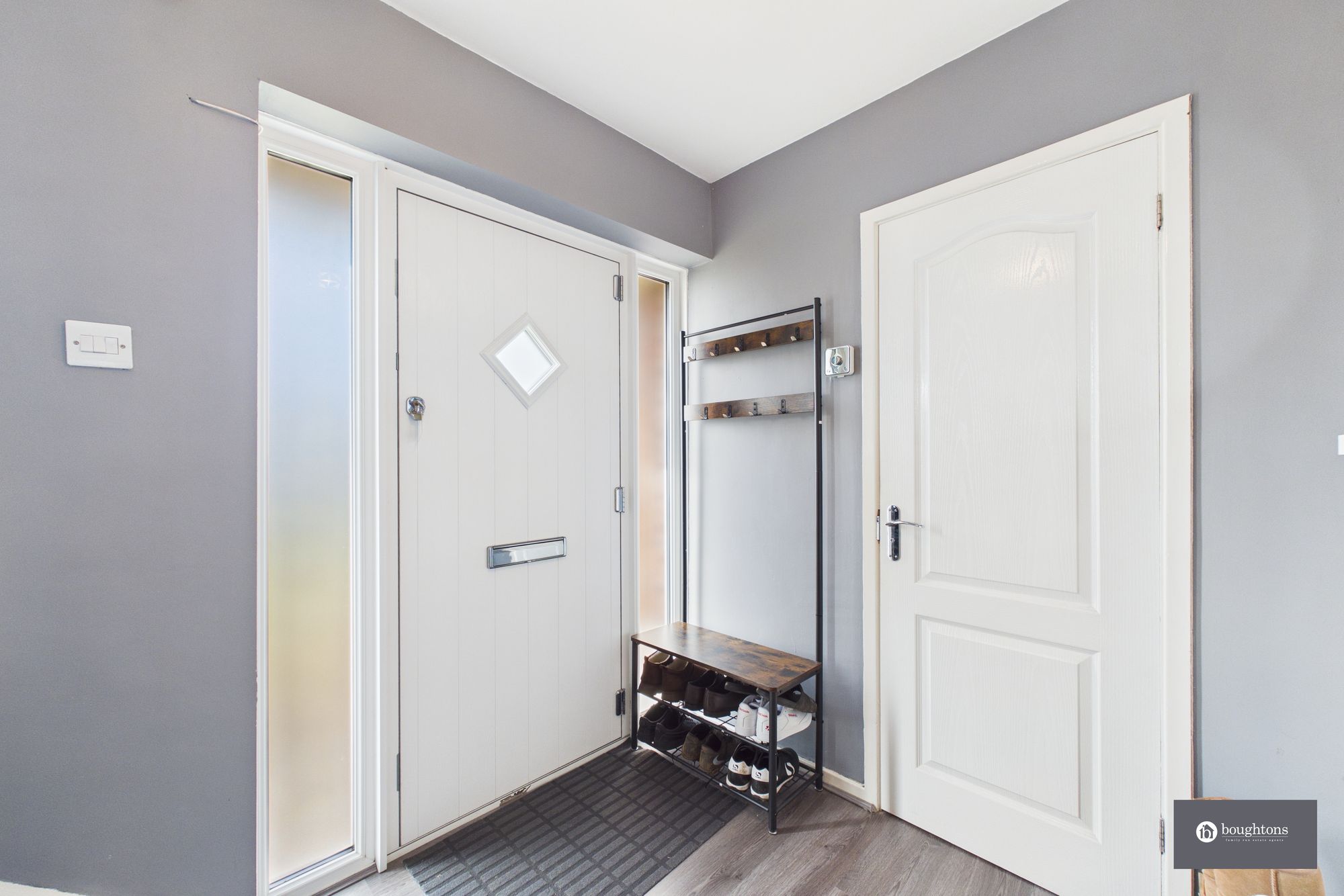 3 bed semi-detached house for sale in Highlands Road, Buckingham, MK18  - Property Image 5