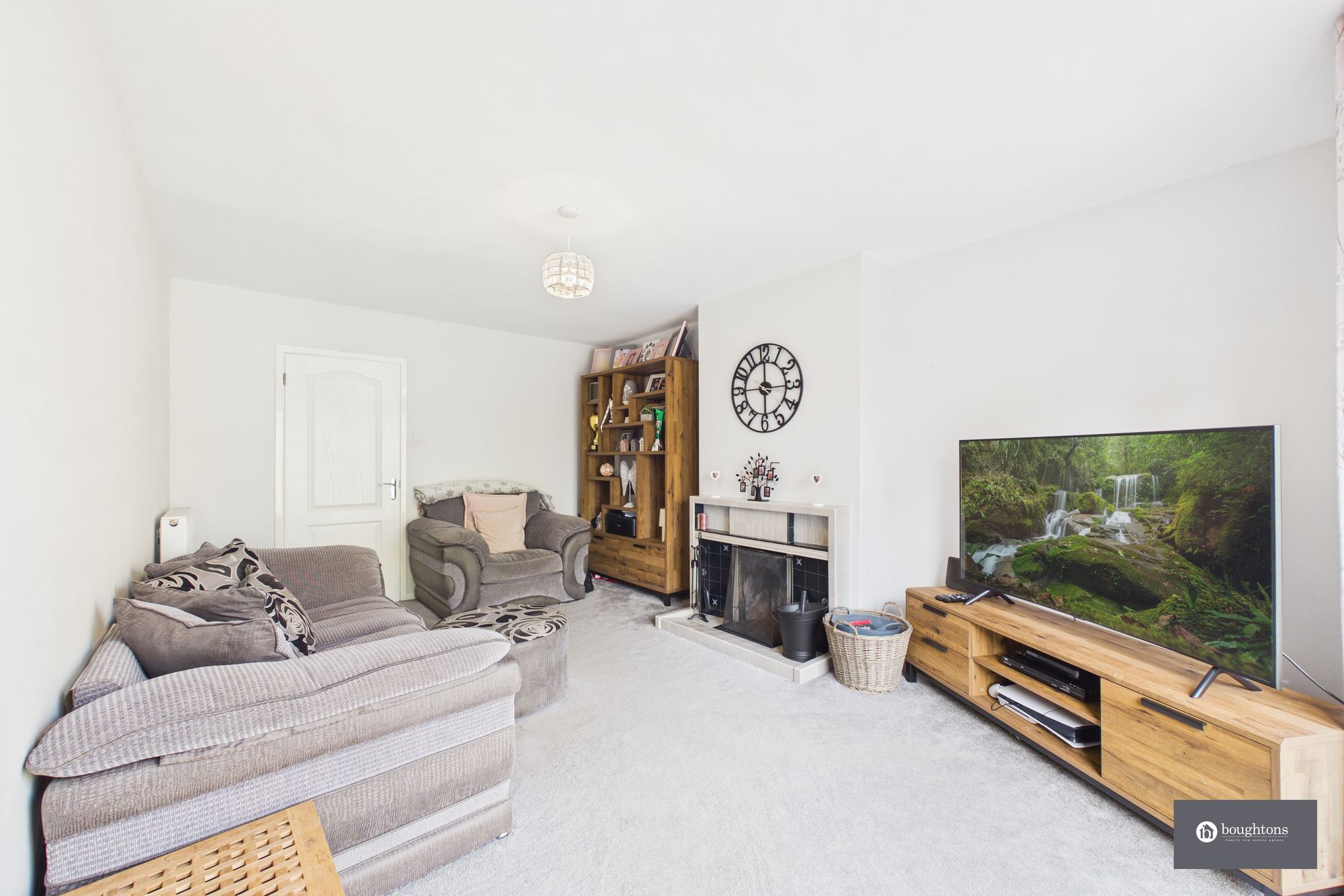 3 bed semi-detached house for sale in Highlands Road, Buckingham, MK18  - Property Image 11