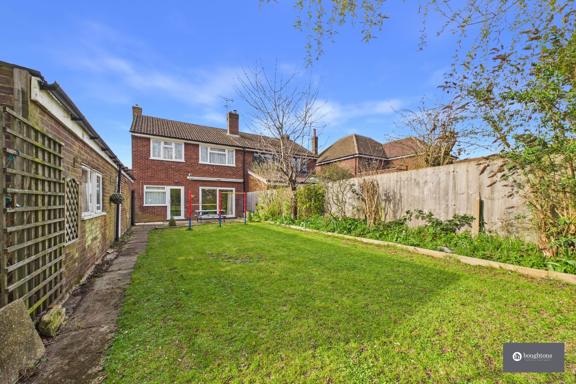 3 bed semi-detached house for sale in Highlands Road, Buckingham, MK18  - Property Image 23
