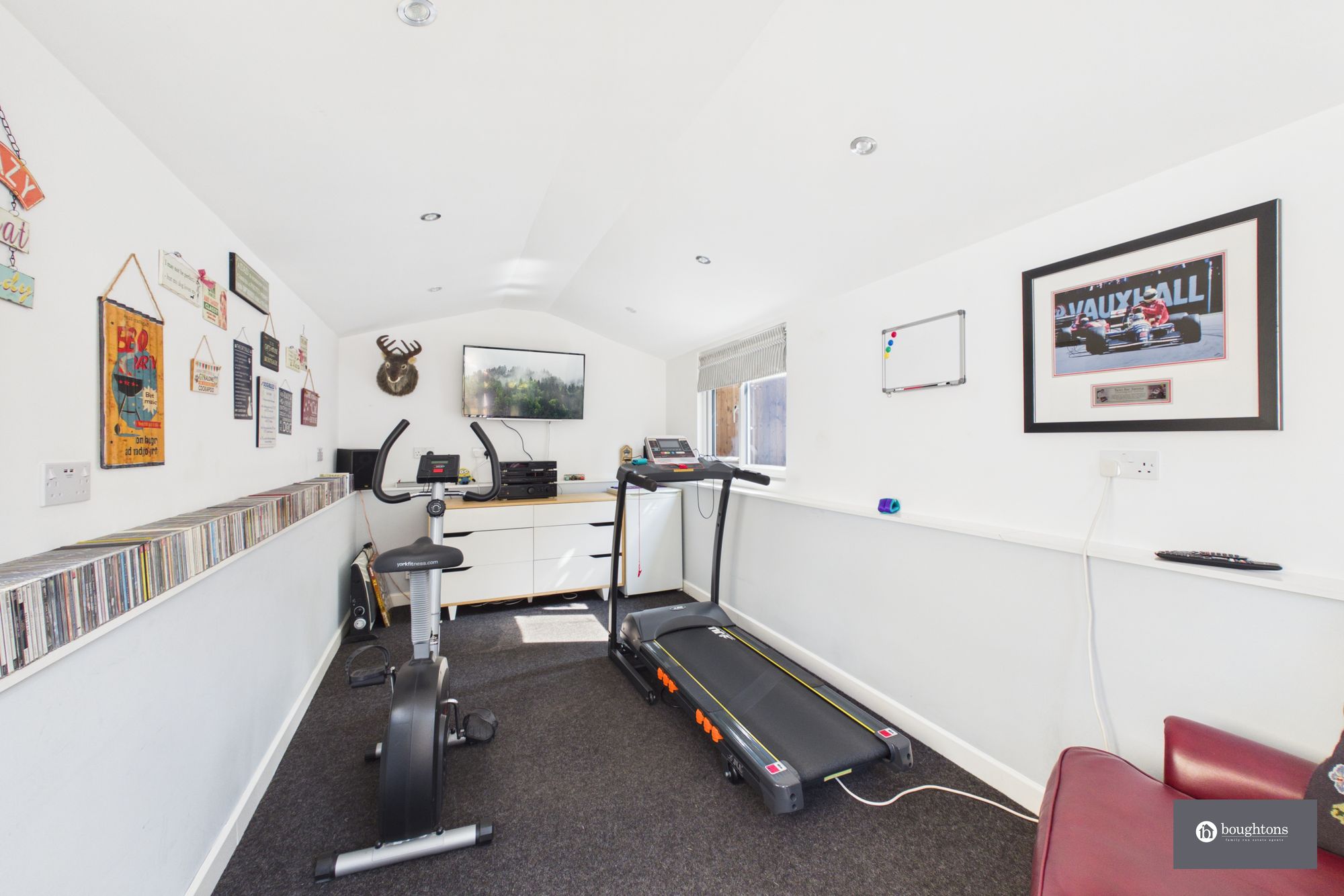 5 bed detached house for sale in Pound Close, Wicken, MK19  - Property Image 33