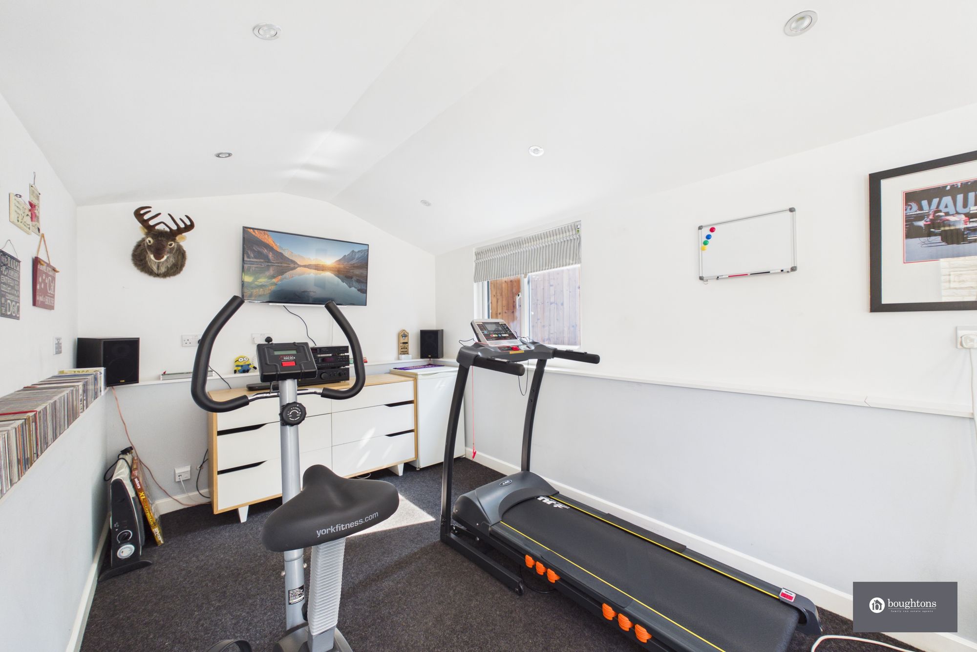 5 bed detached house for sale in Pound Close, Wicken, MK19  - Property Image 34