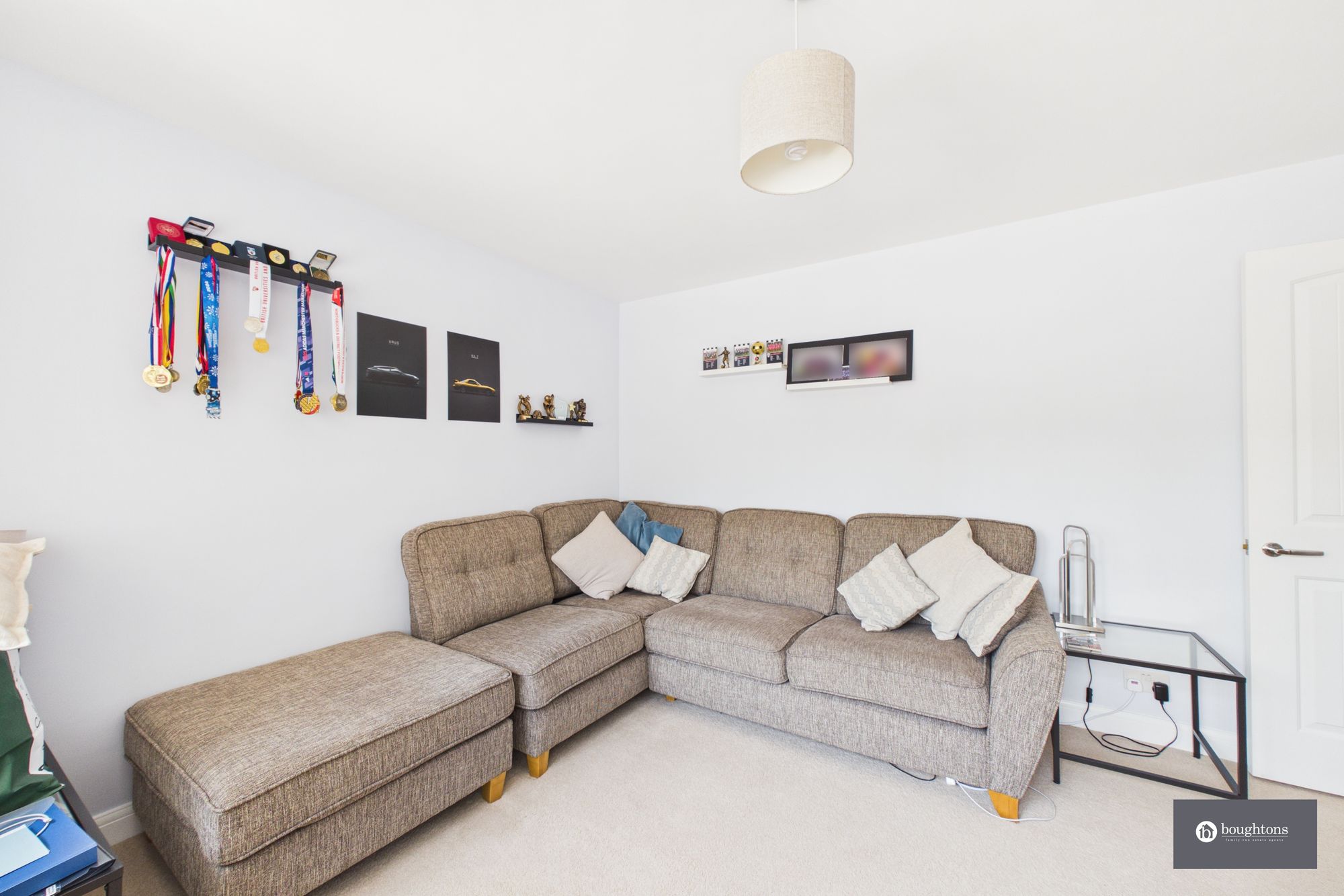 5 bed detached house for sale in Pound Close, Wicken, MK19  - Property Image 8