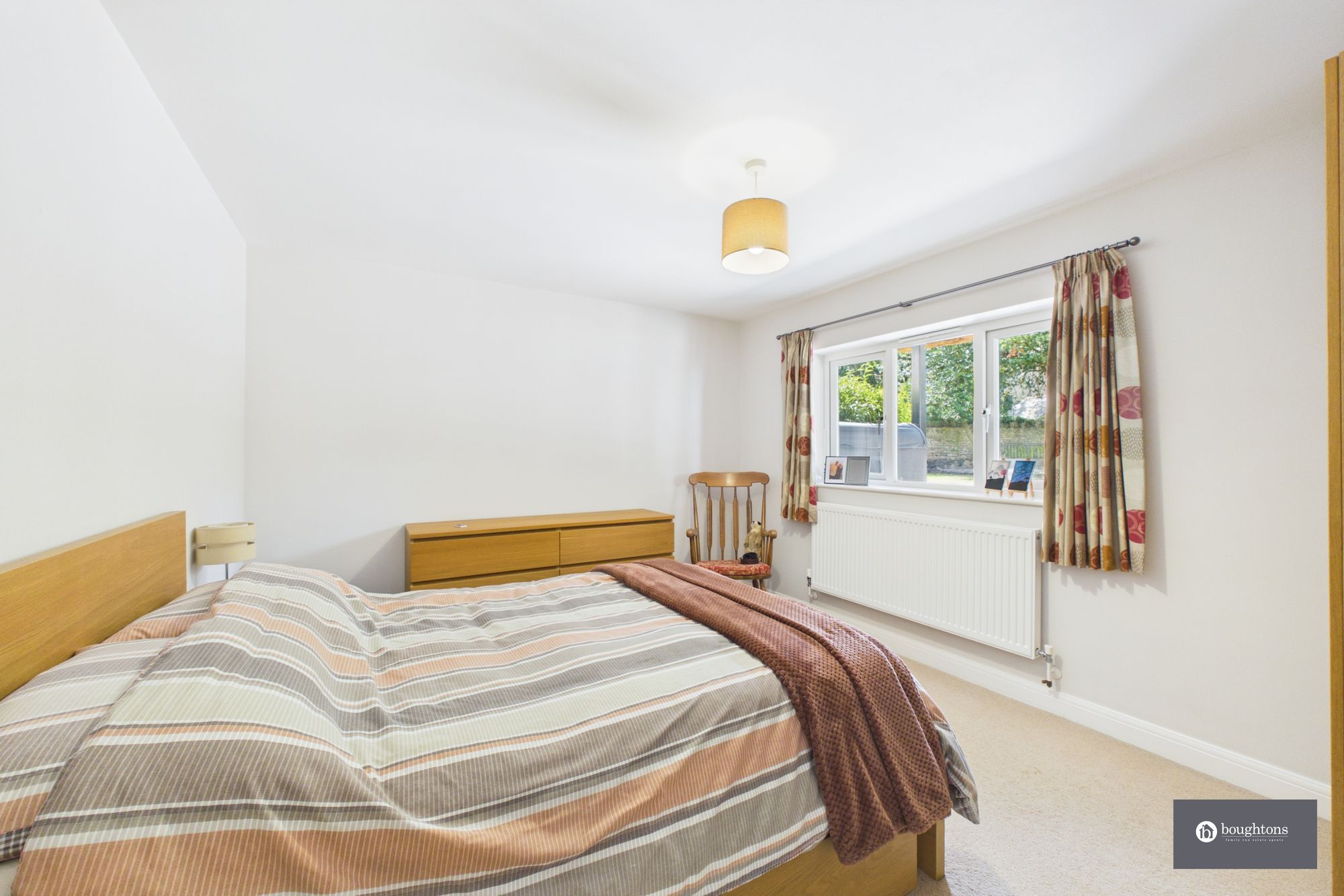5 bed detached house for sale in Pound Close, Wicken, MK19  - Property Image 12