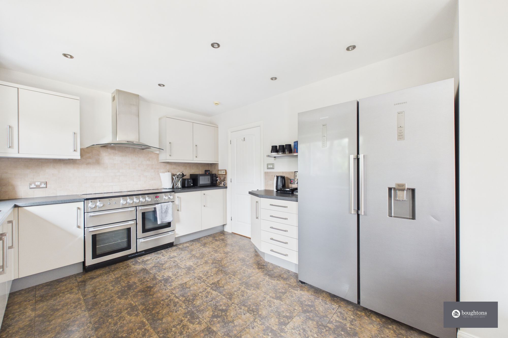 5 bed detached house for sale in Pound Close, Wicken, MK19  - Property Image 20