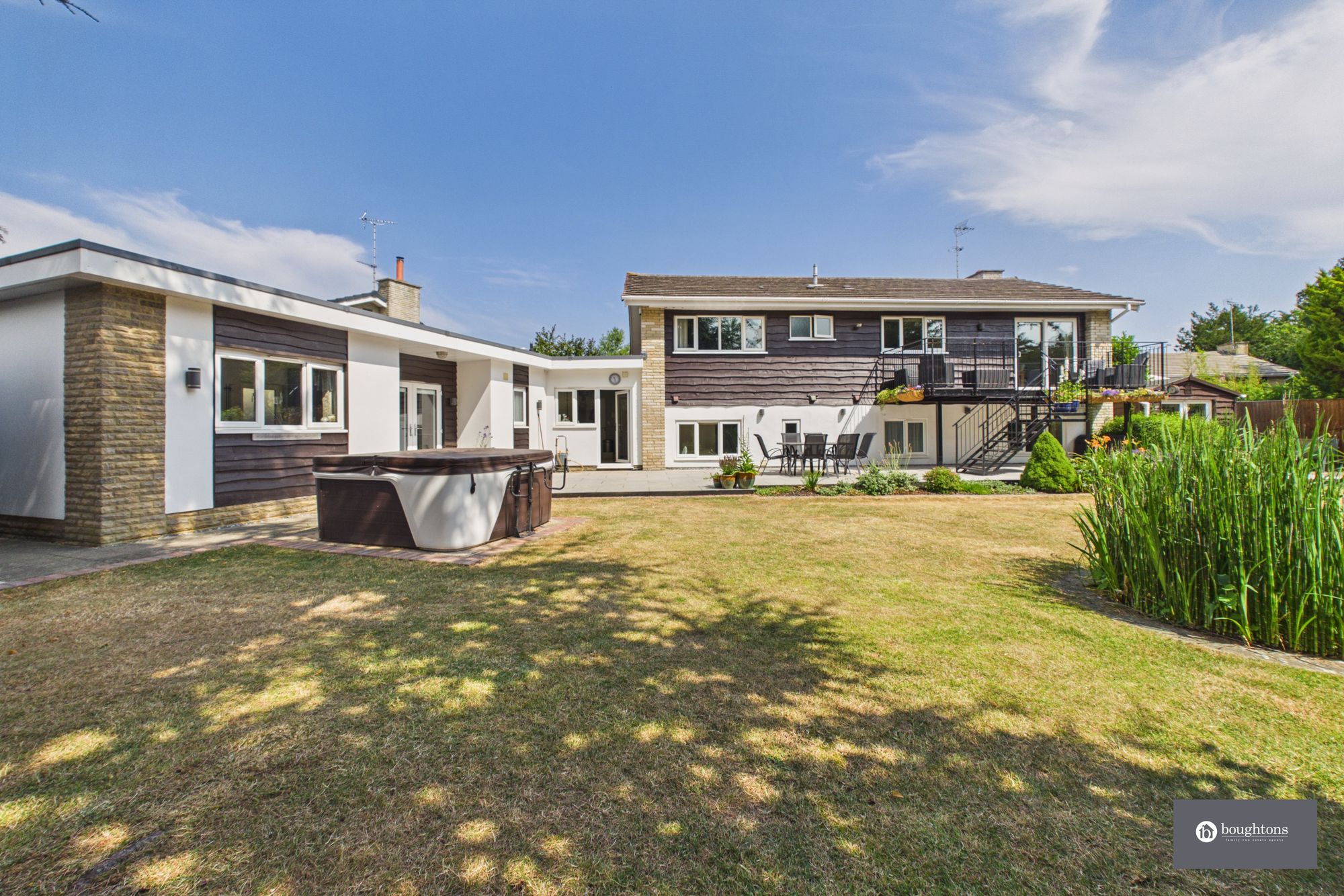 5 bed detached house for sale in Pound Close, Wicken, MK19  - Property Image 36