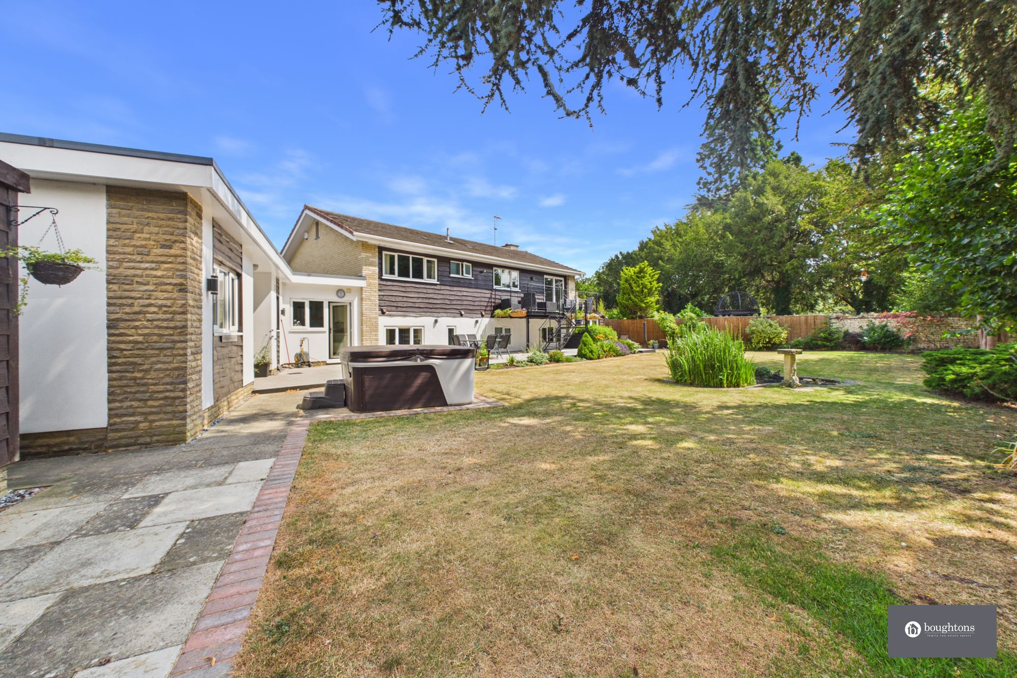 5 bed detached house for sale in Pound Close, Wicken, MK19  - Property Image 35