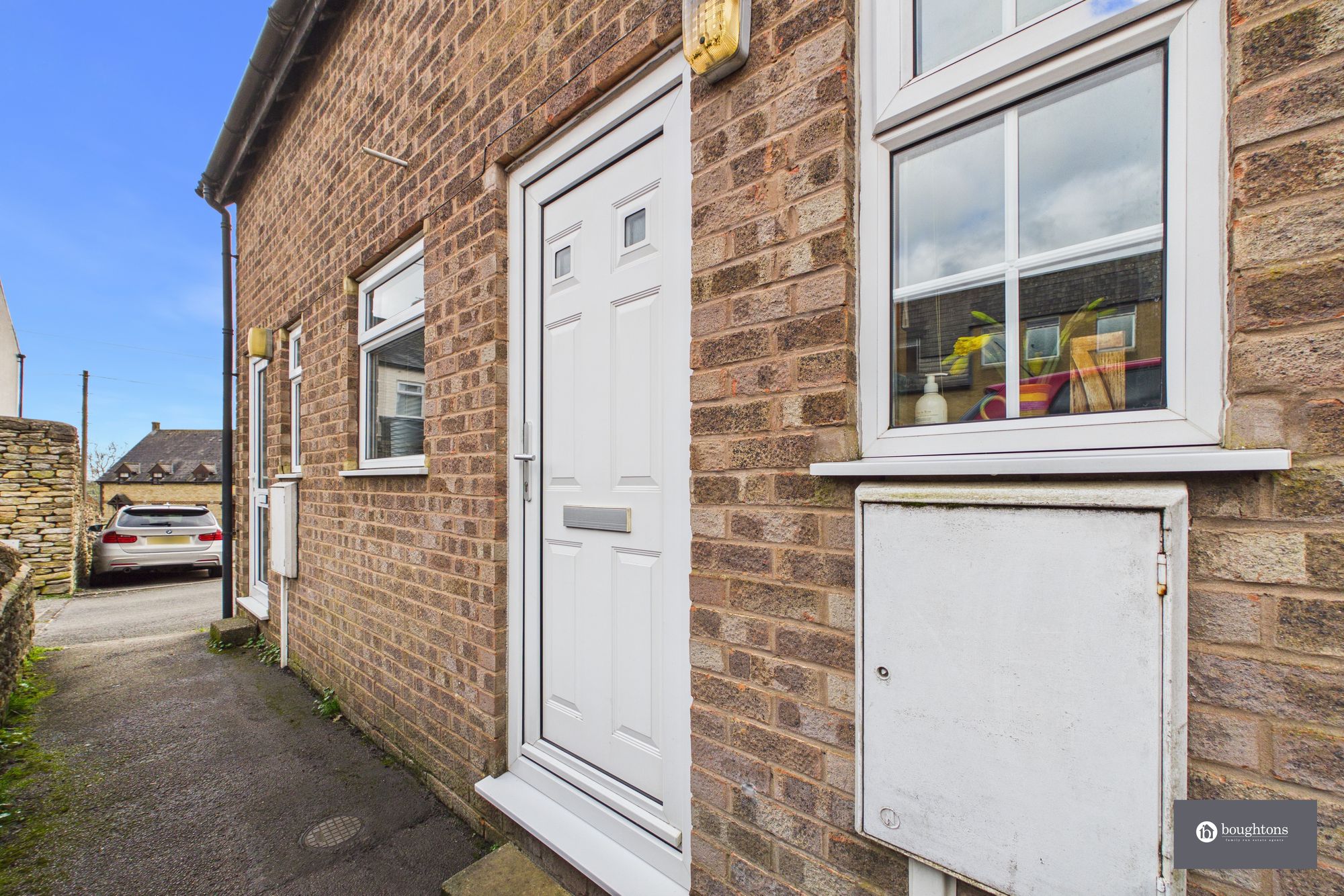 1 bed mid-terraced house for sale in The Plough Mews, Brackley, NN13  - Property Image 1